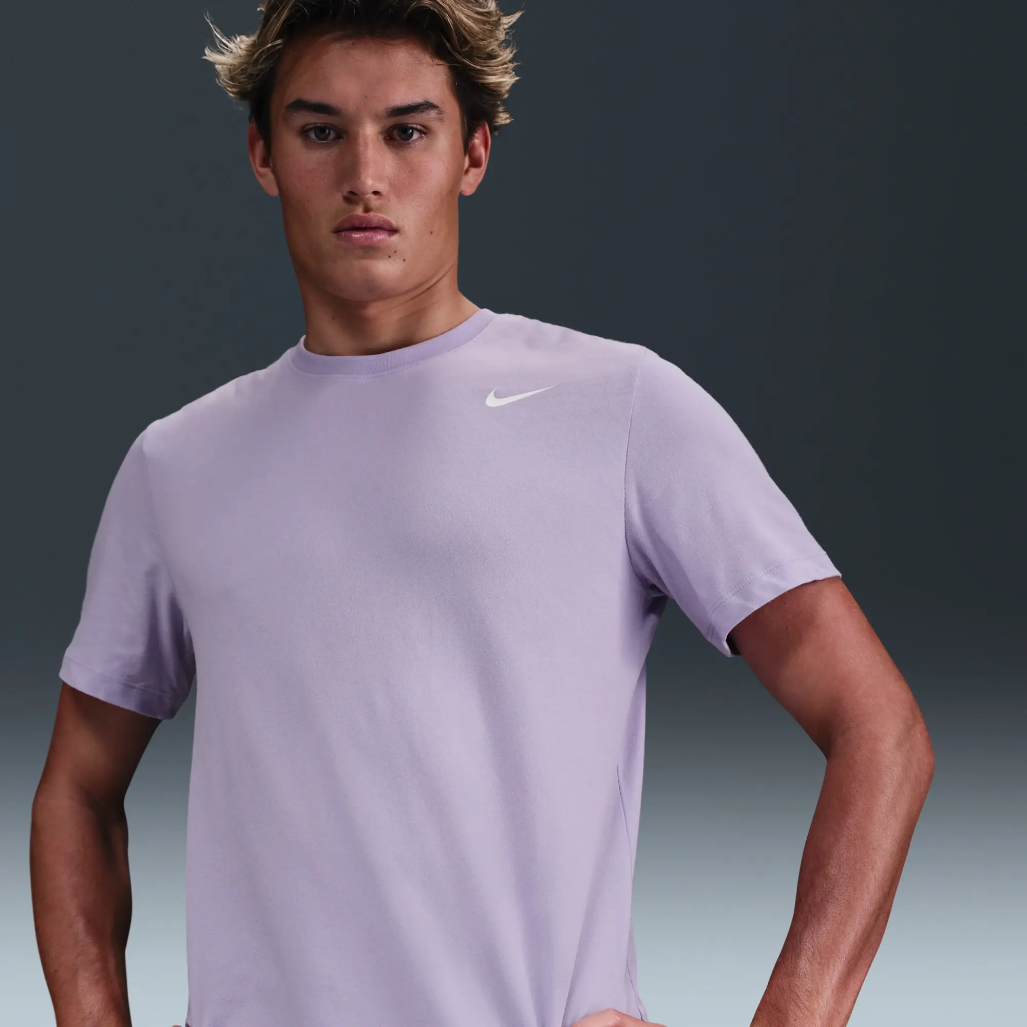 Nike Dri-FIT Men's Fitness T-Shirt - Purple - Cotton/Polyester