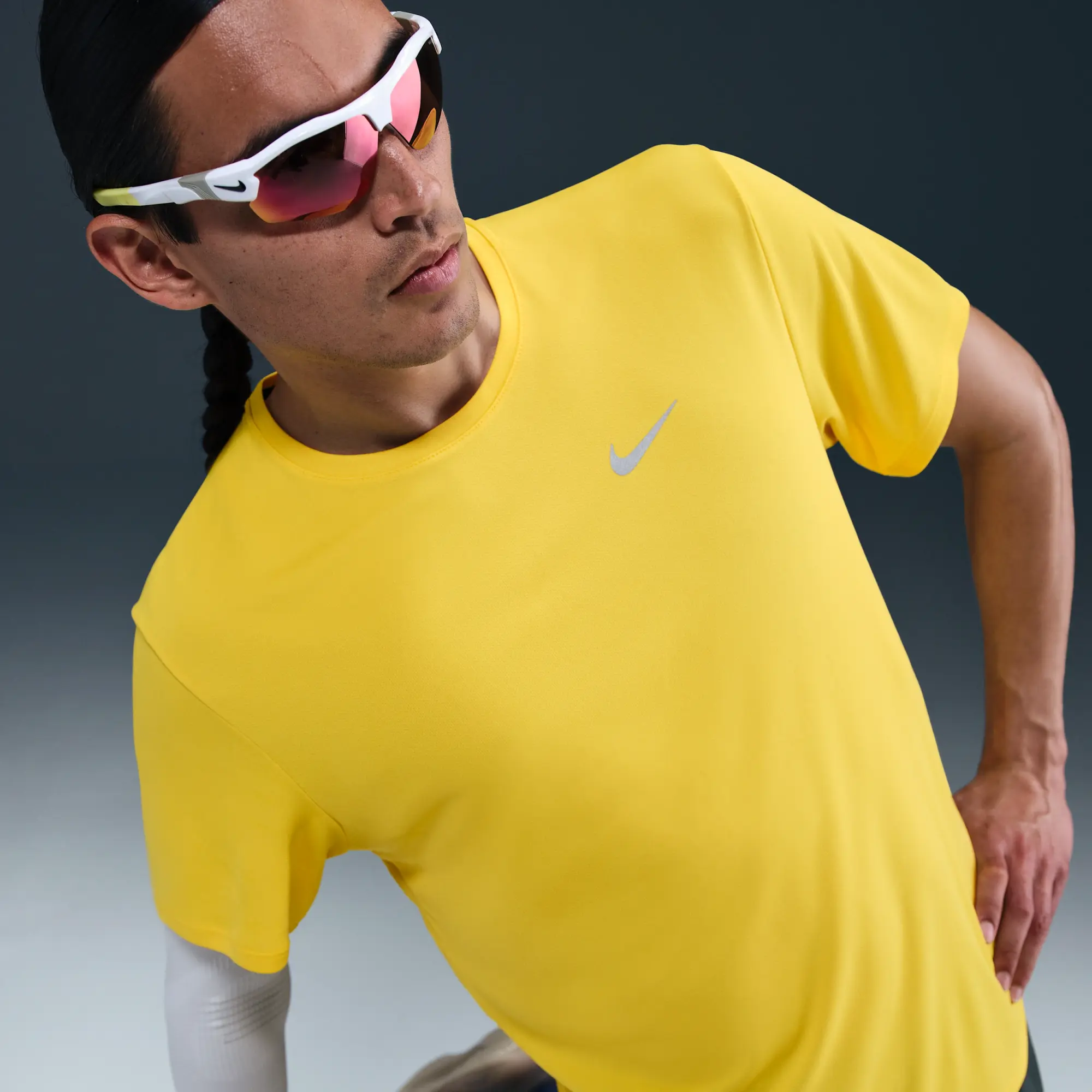 Nike Miler Men's Dri-FIT UV Short-Sleeve Running Top - Yellow - Polyester