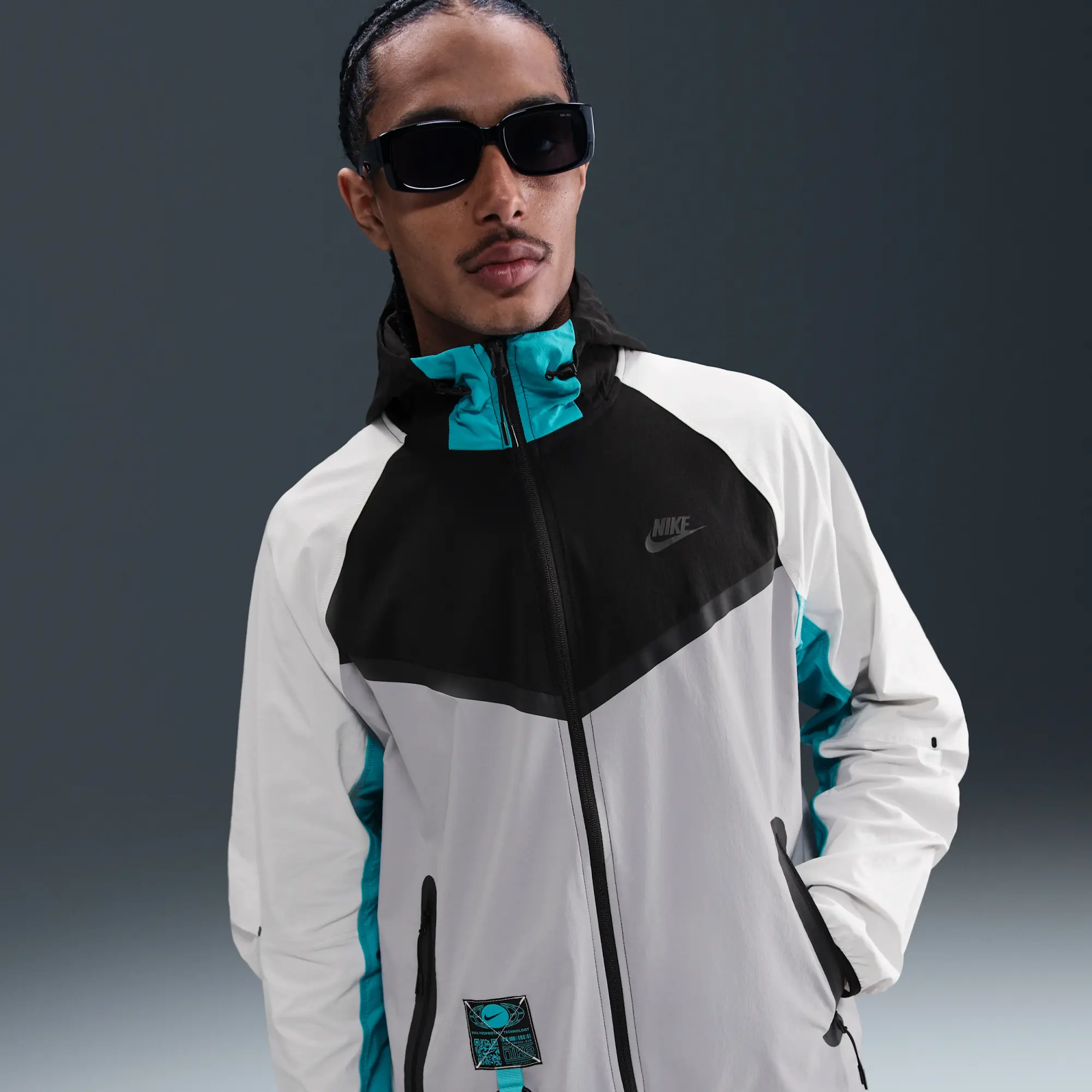 Nike Tech Men's Woven Windrunner Full-Zip Jacket - Black - Nylon/Elastane