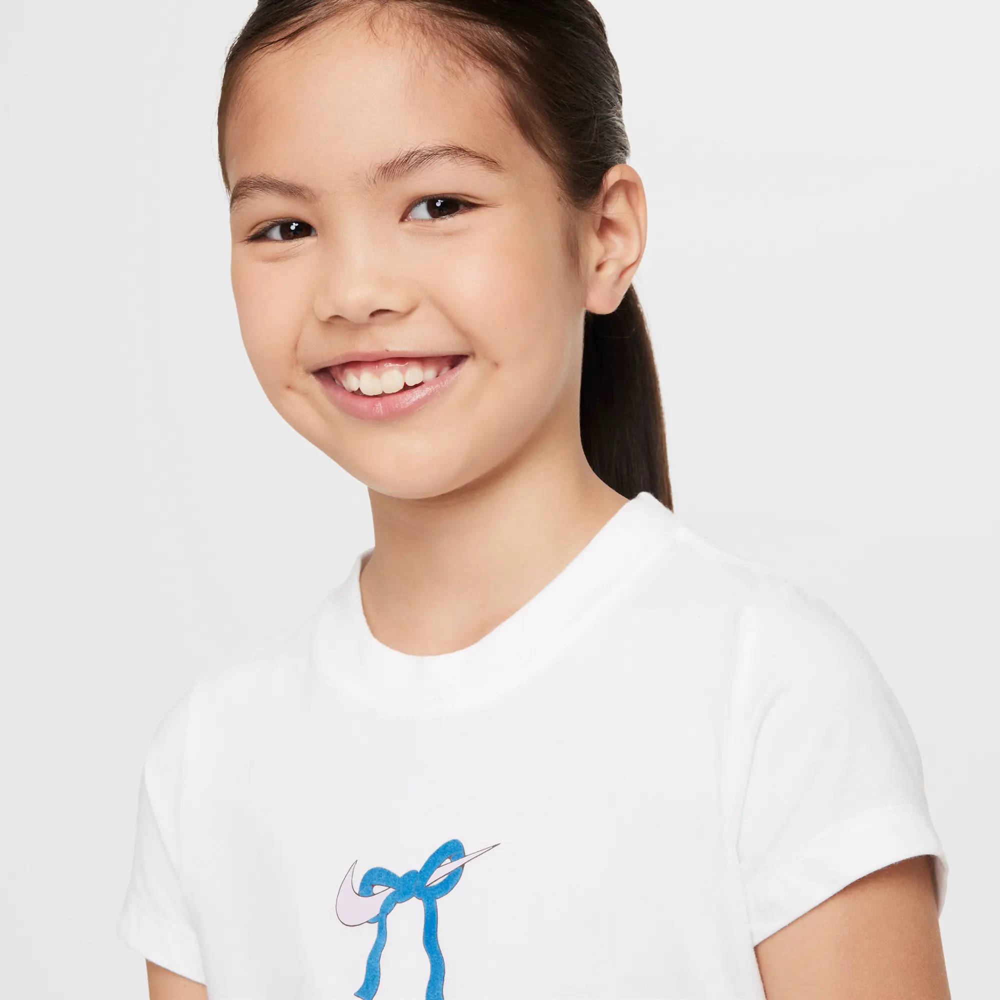 Nike Sportswear Older Kids' (Girls') T-Shirt - White - Modal/Cotton/Elastane