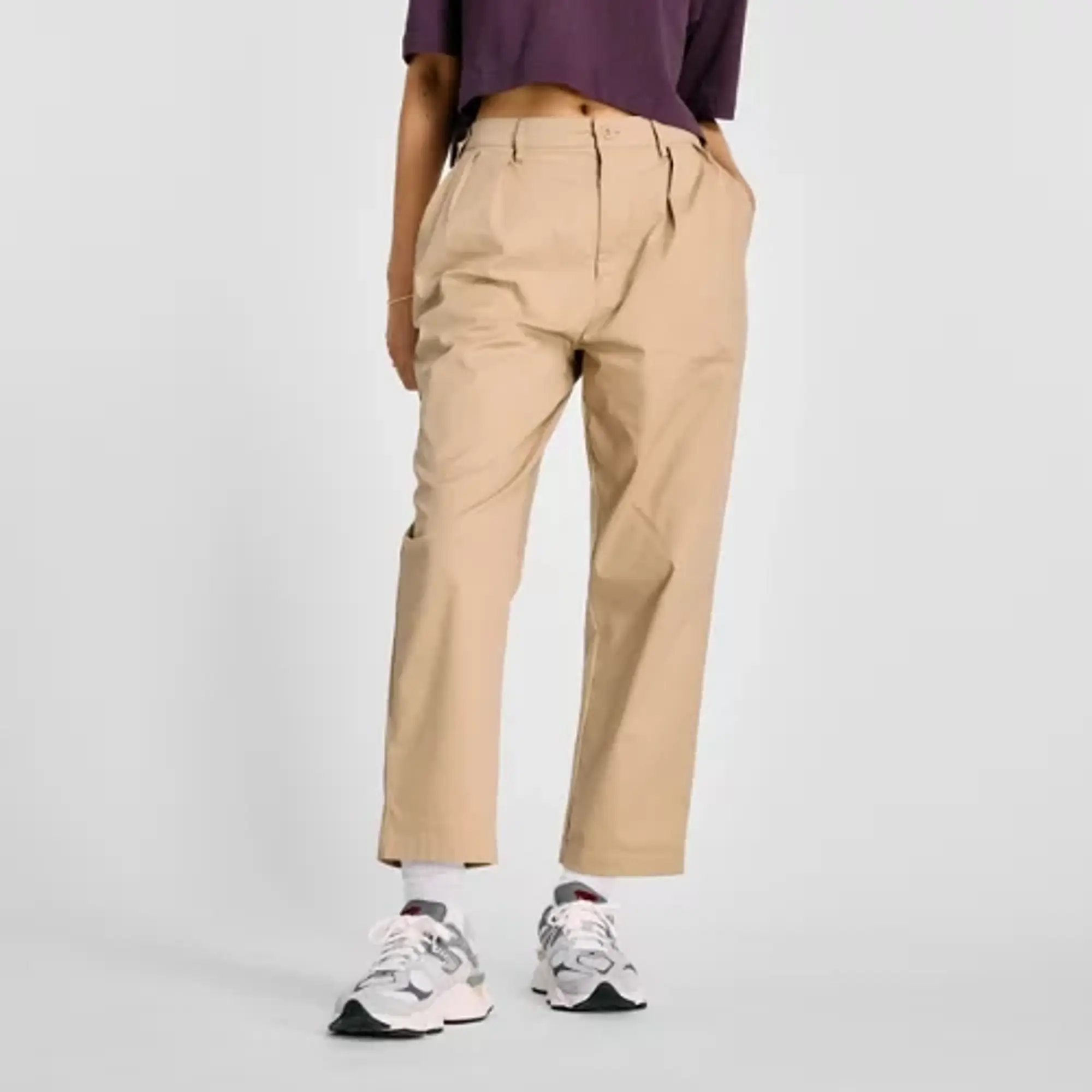 New Balance Women's Boylston Twill Tapered Pant in Grey Cotton Twill