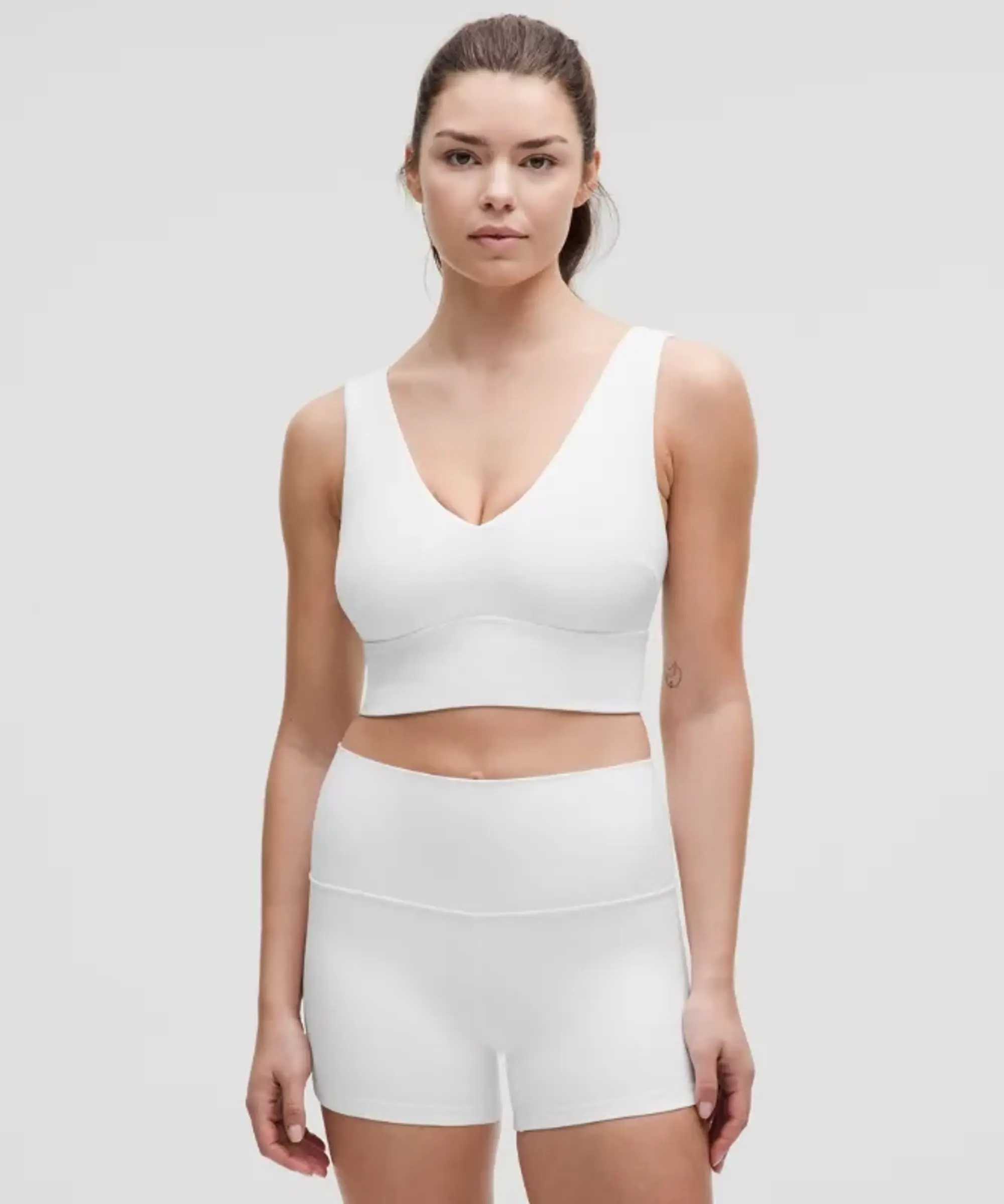 lululemon – Women's Align V-Neck Sports Bra Light Support, DDD/G Cup – Color White – Size XL