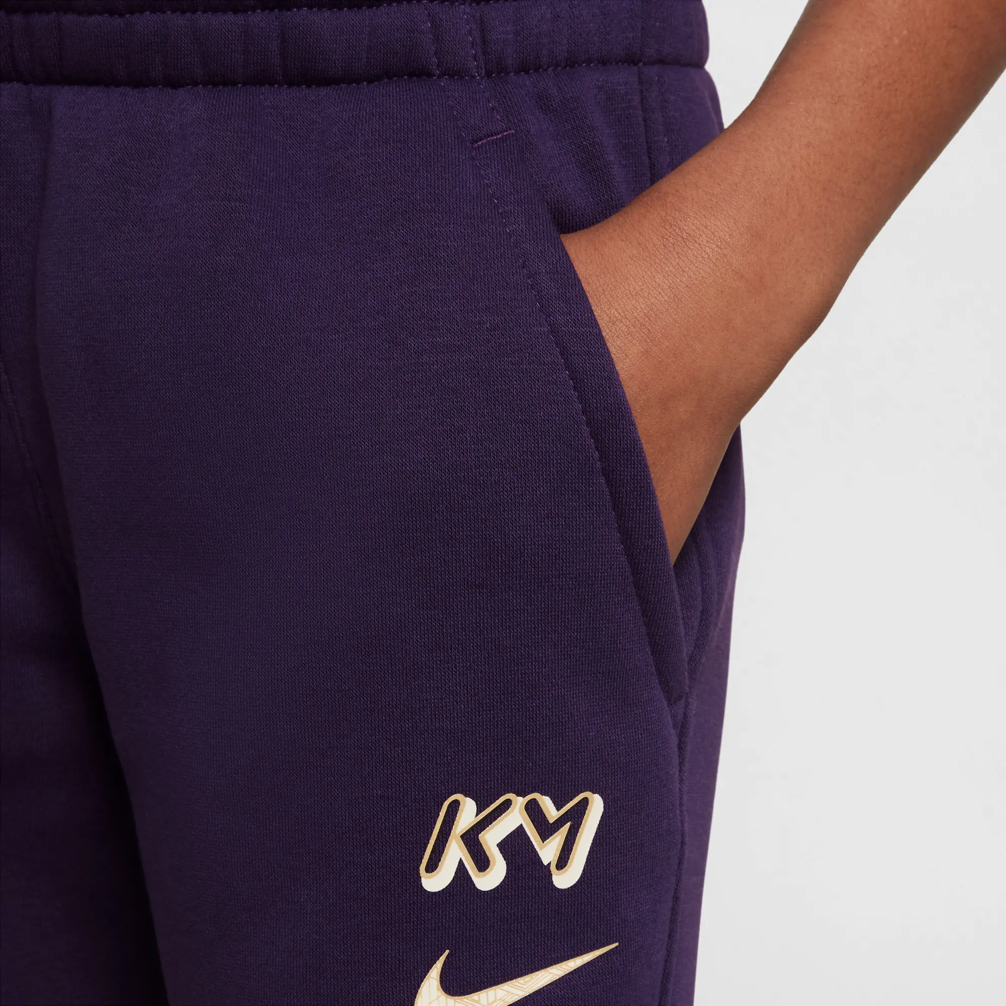 Nike Kylian Mbappé Club Fleece Older Kids' Football Joggers - Purple - Fleece