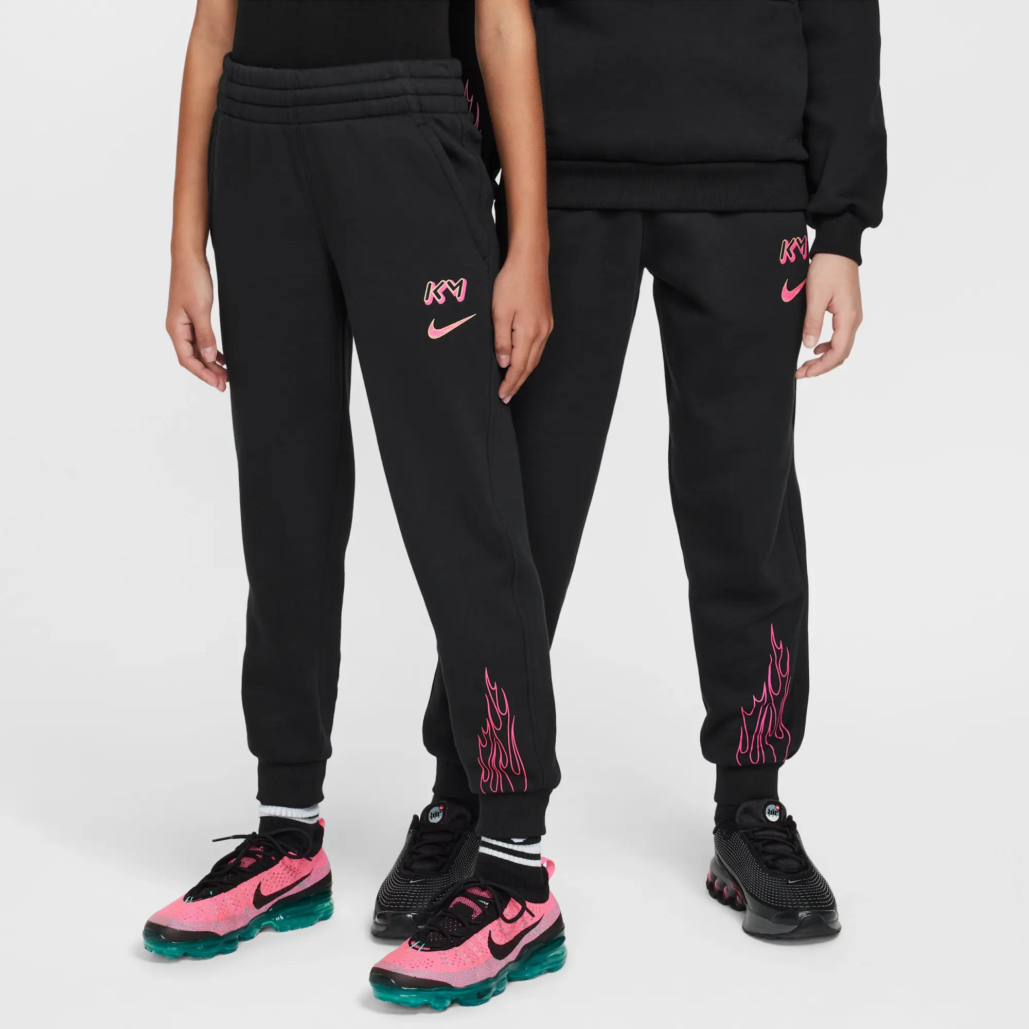 Nike Kylian Mbappé Club Fleece Older Kids' Football Joggers - Black - Cotton/Polyester