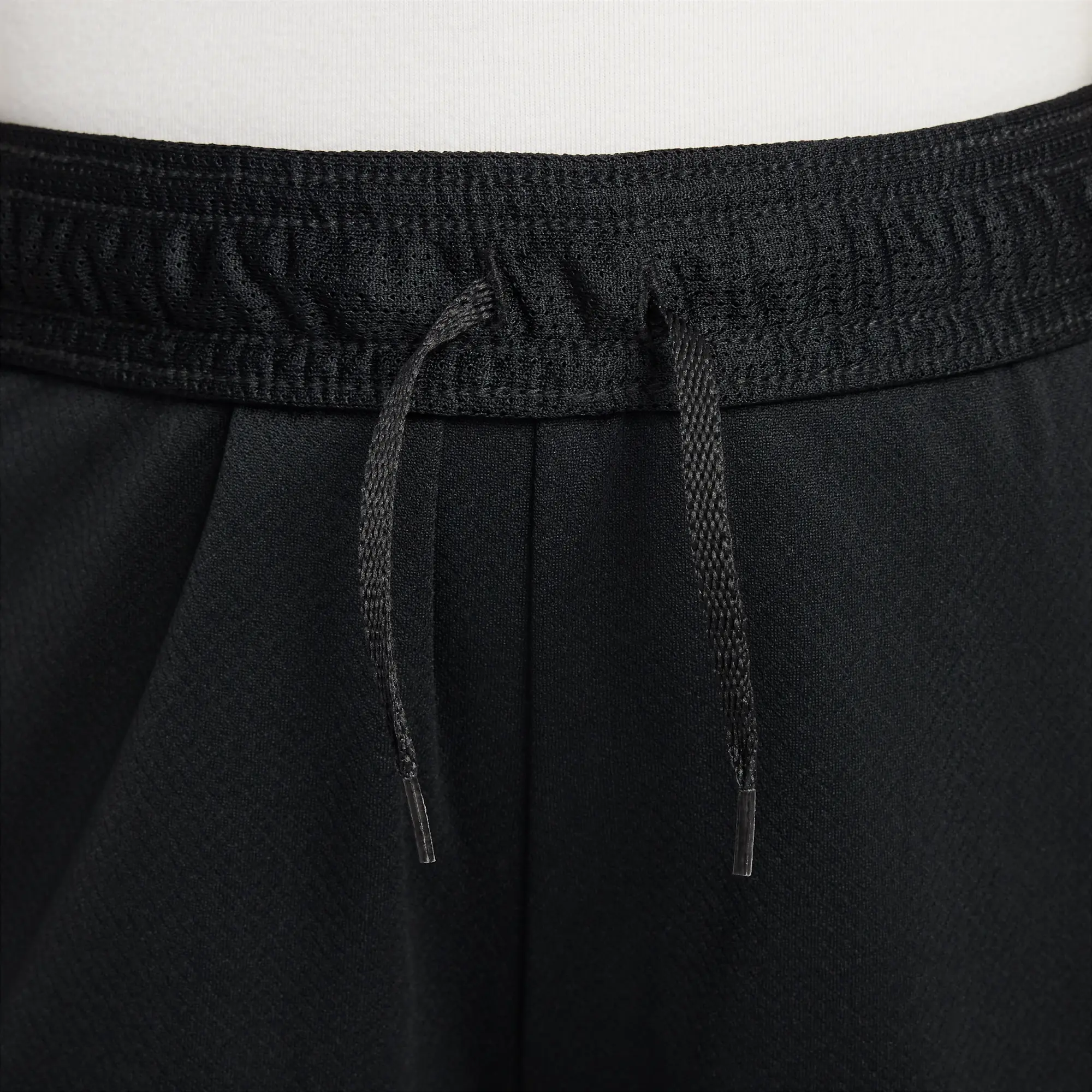Nike Dri-FIT Strike Older Kids' Football Shorts - Black - Recycled Polyester