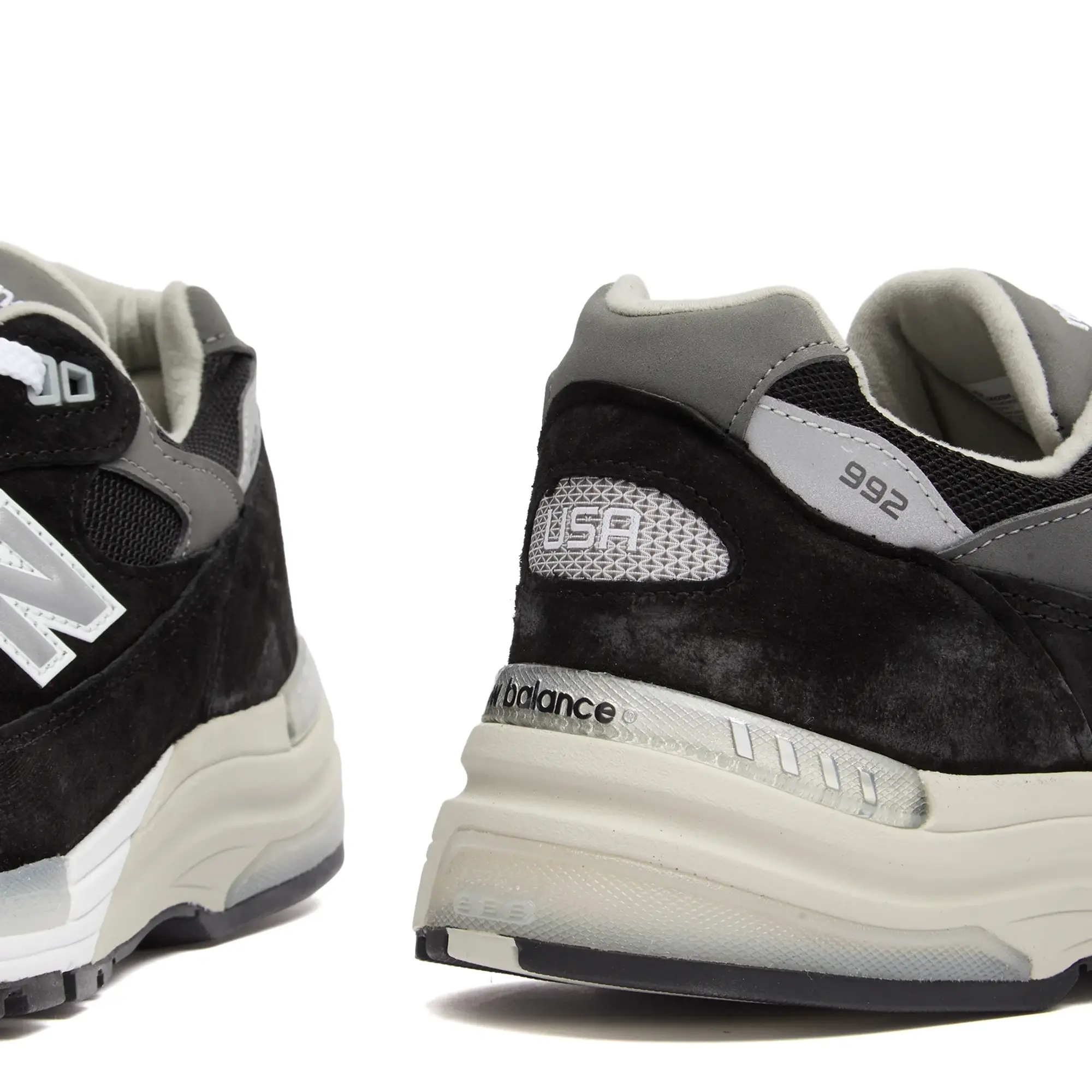 New Balance Mius 992 Sneaker - Black/White