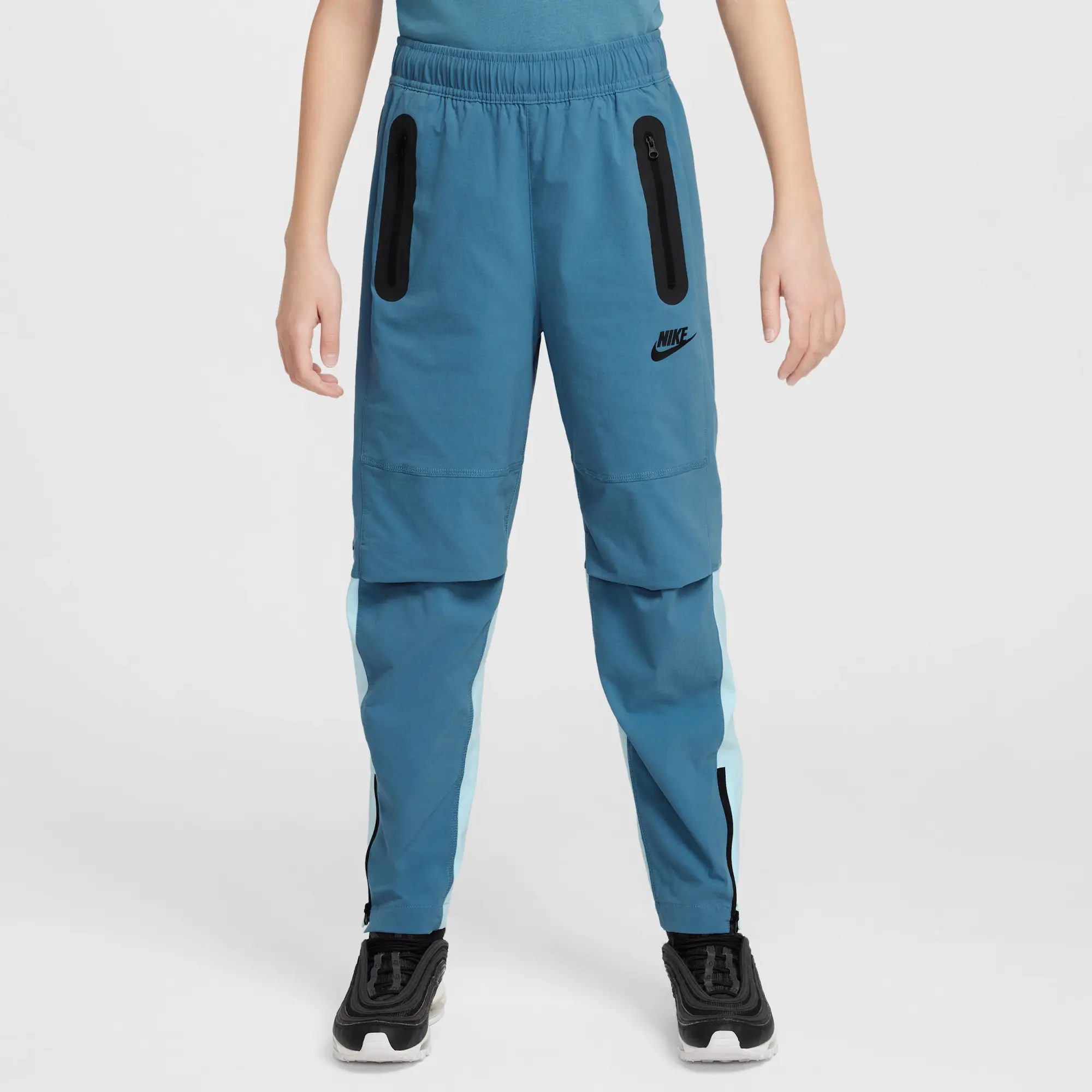 Nike Tech Older Kids' (Boys') Woven Trousers - Blue - Nylon/Elastane