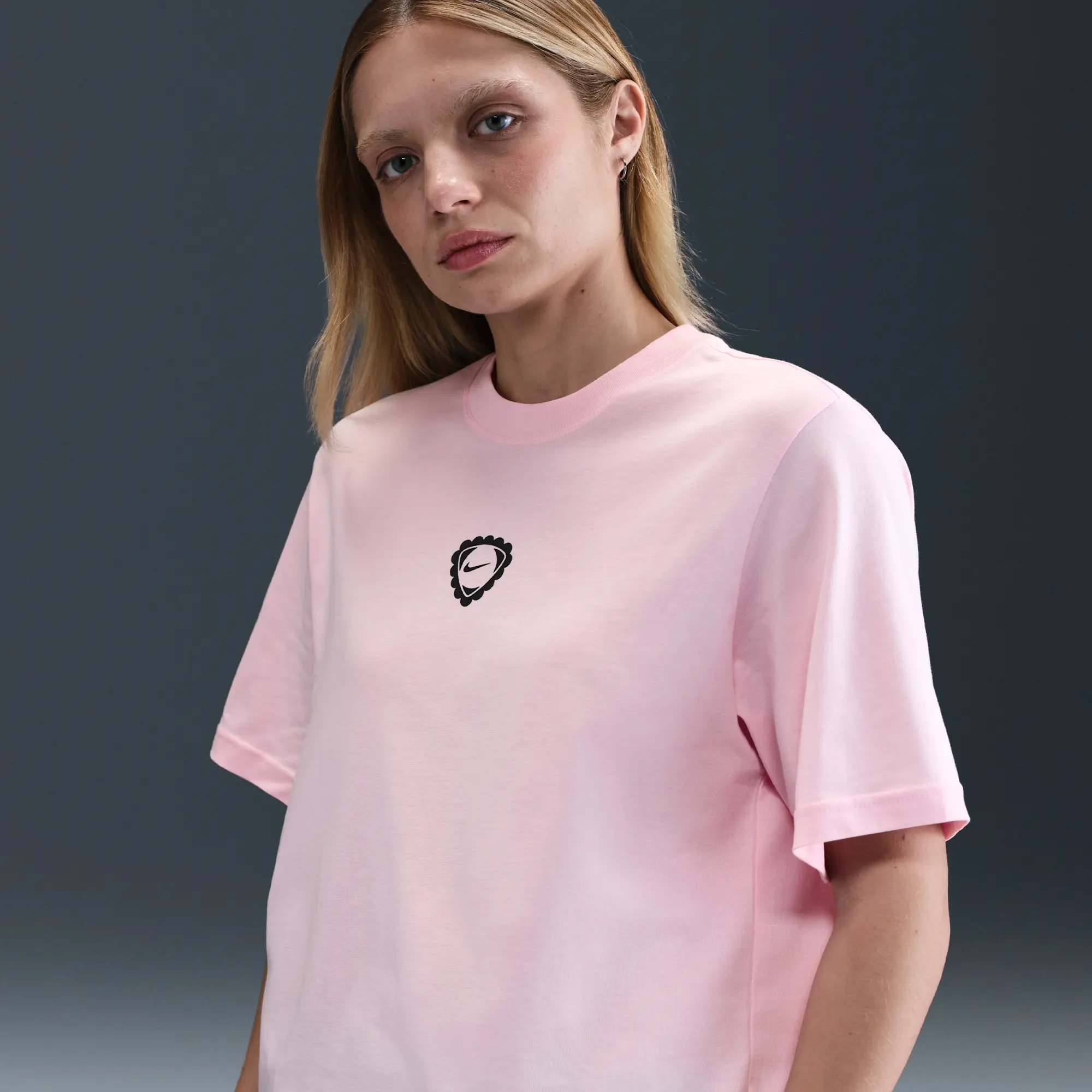 Nike Sportswear Women's T-Shirt - Pink - Cotton
