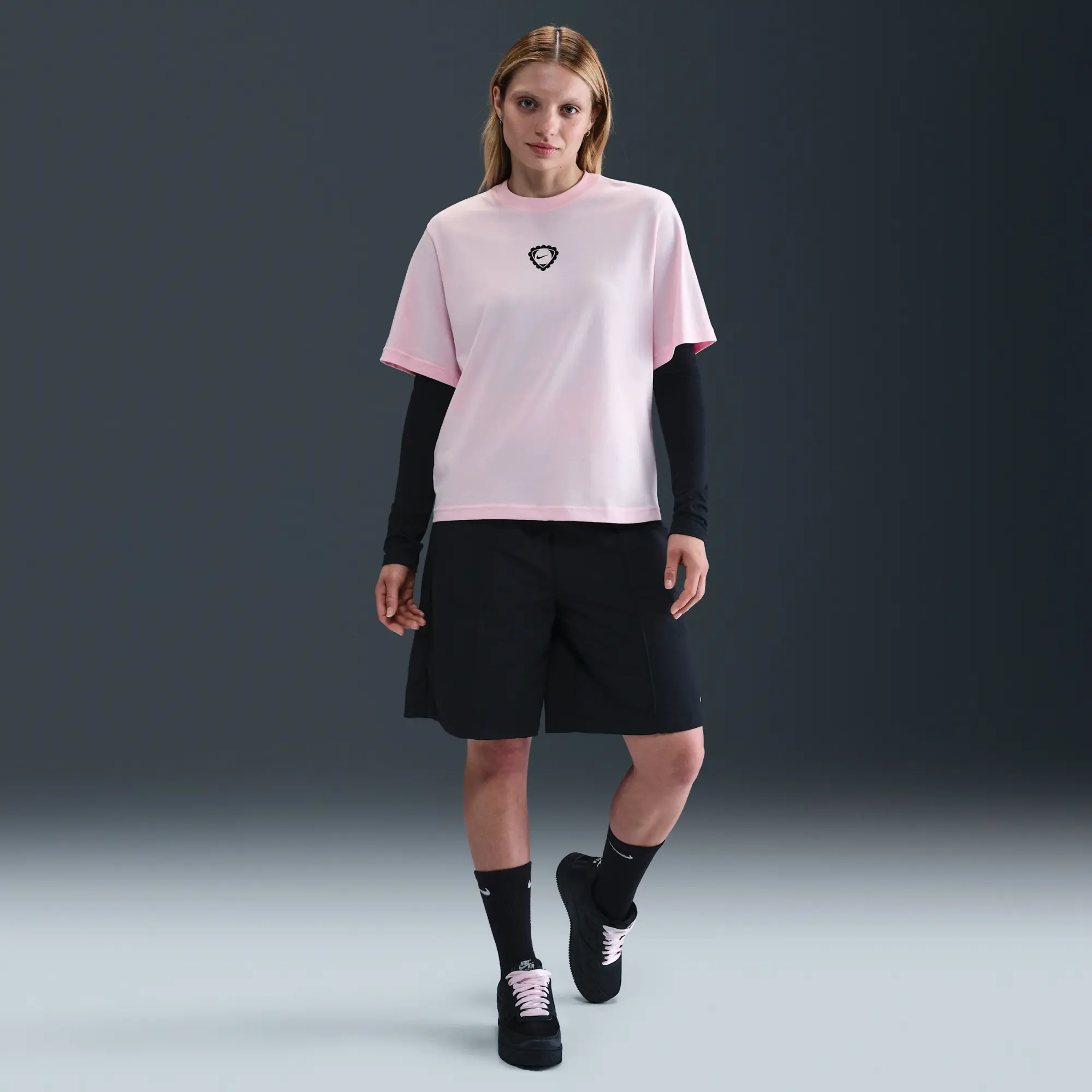 Nike Sportswear Women's T-Shirt - Pink - Cotton