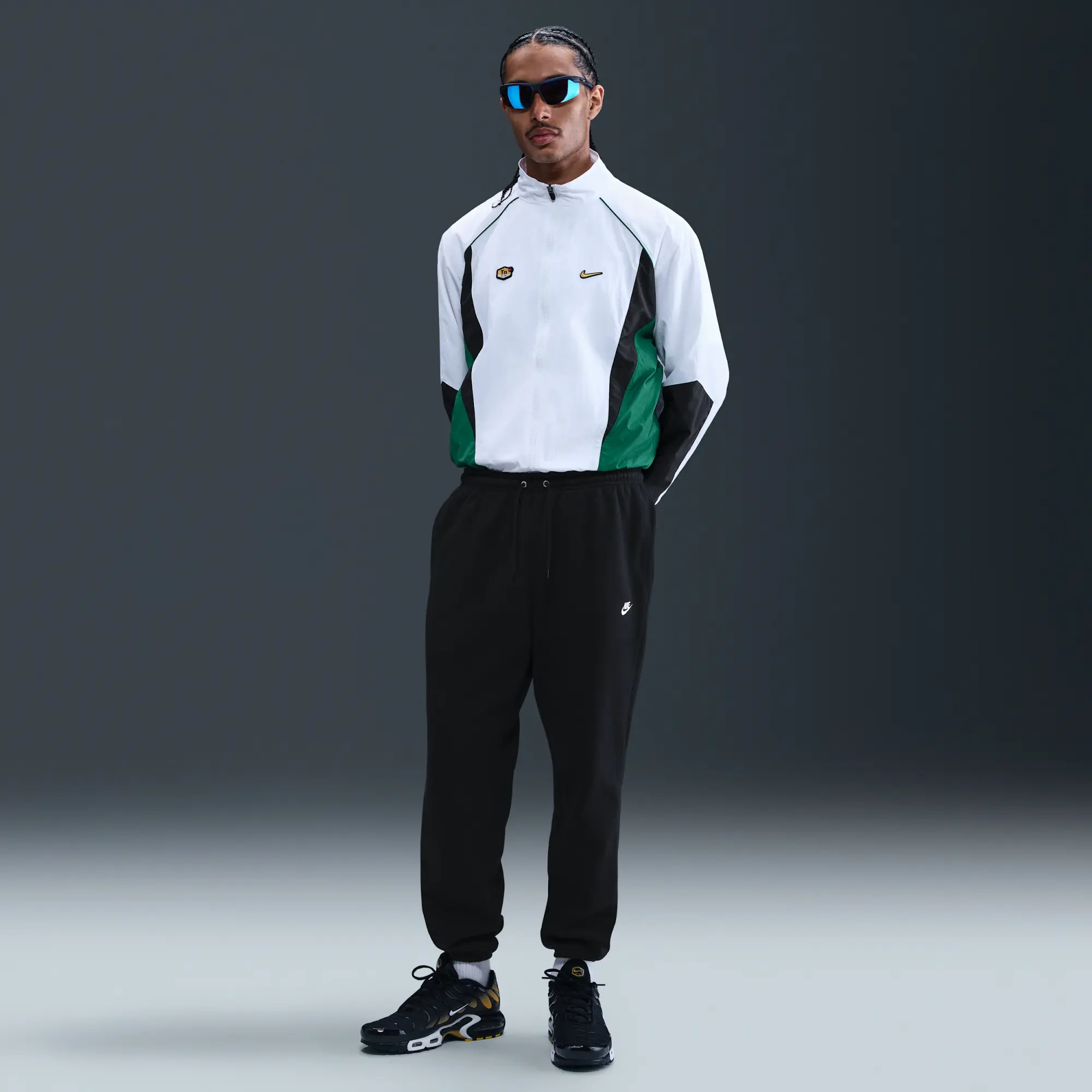 Nike Club Men's Cuffed Brushed Fleece Trousers - Black - Cotton/Polyester