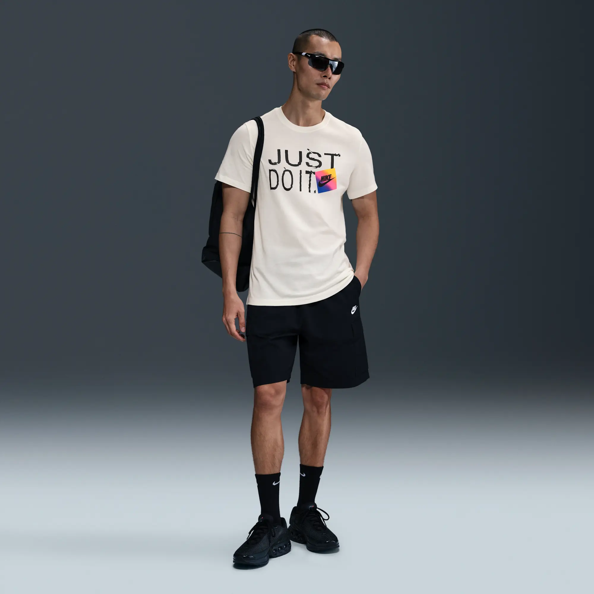 Nike Sportswear Men's T-Shirt - White