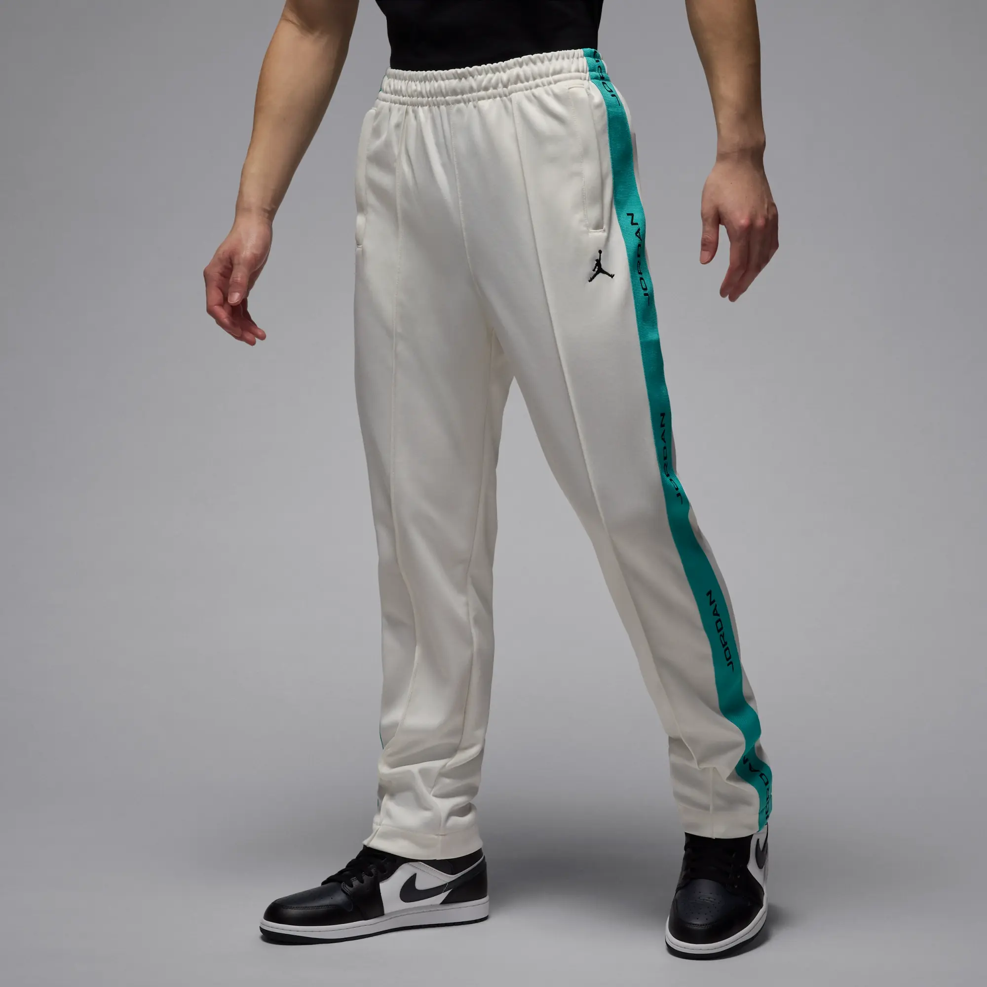 Nike Jordan Essentials Men's Tracksuit Bottoms - White - Polyester