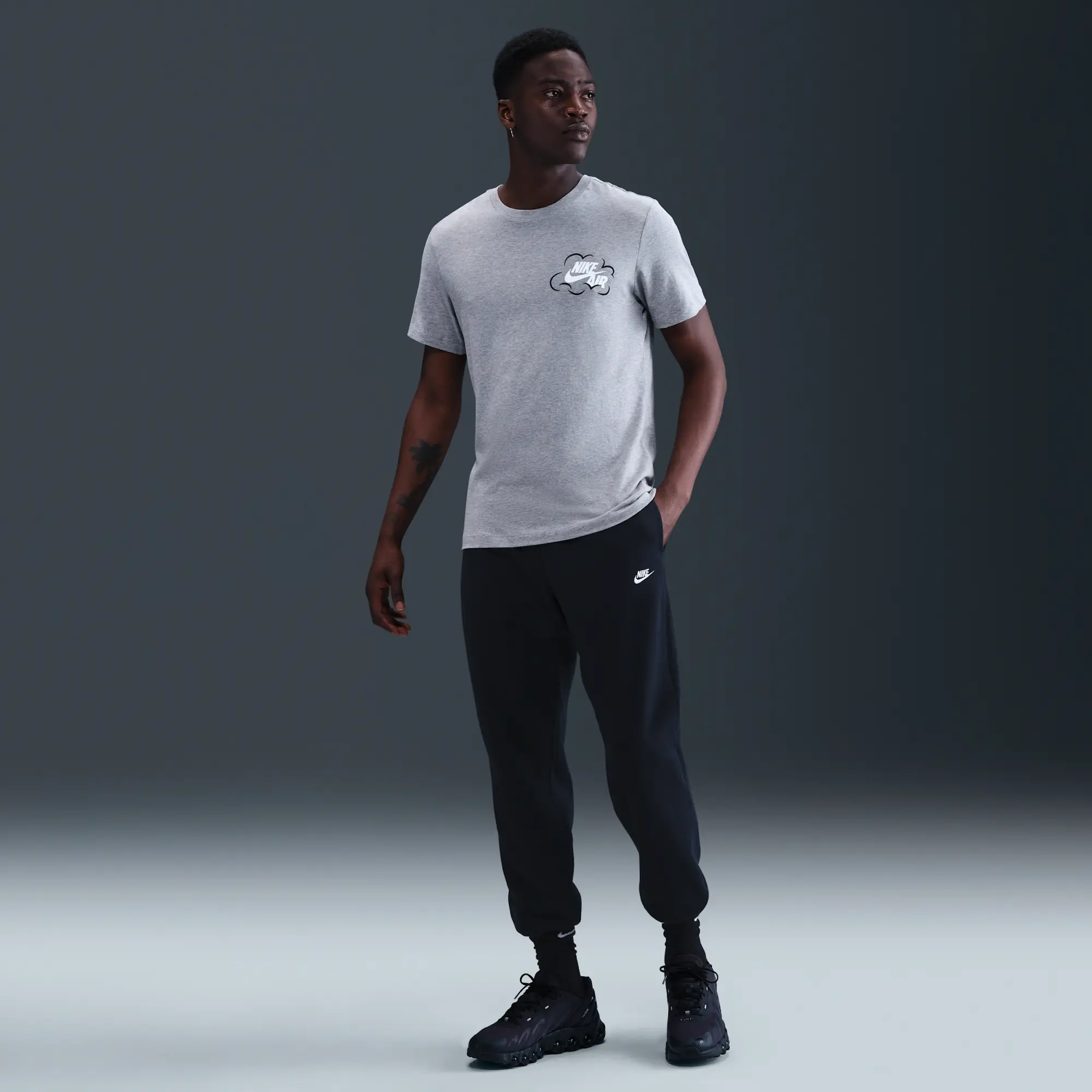 Nike Sportswear Men's T-Shirt - Grey - Cotton