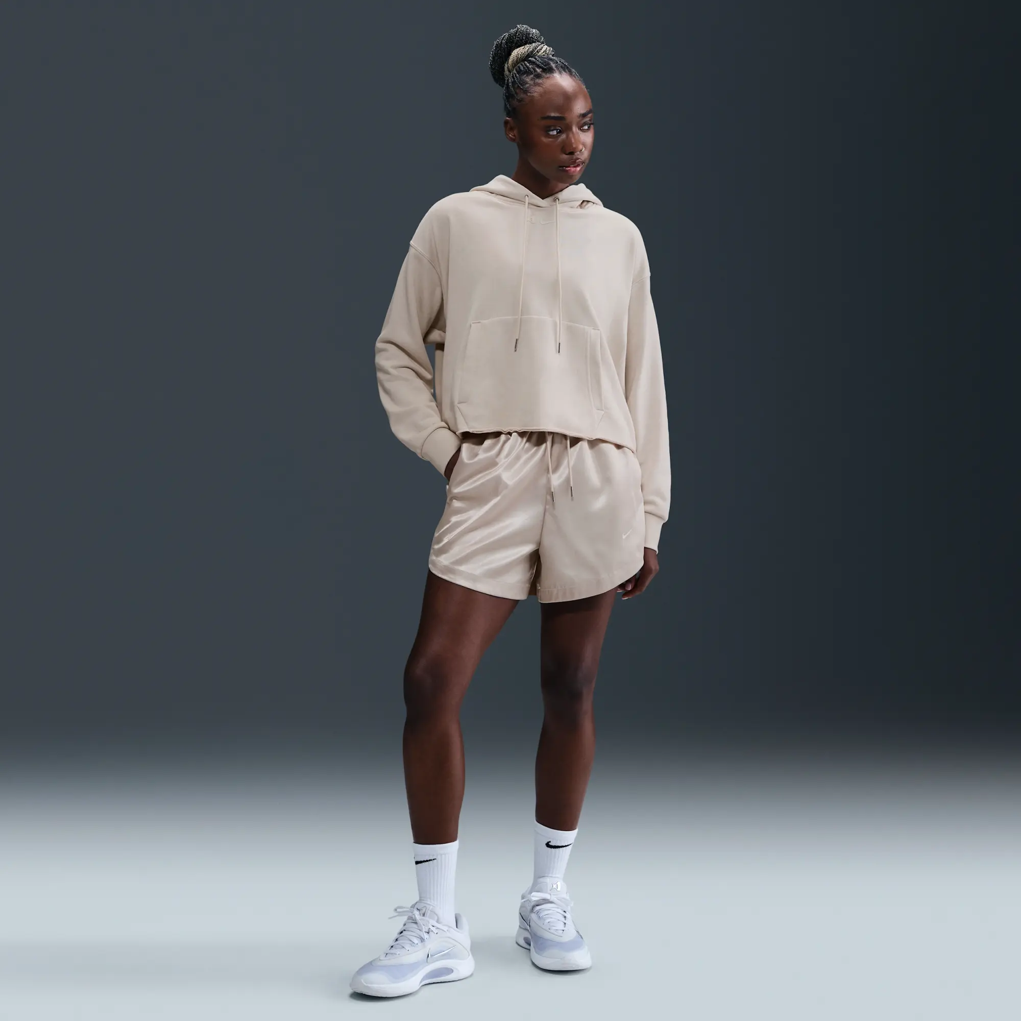 Nike A'ja Wilson Women's Oversized Cropped Basketball Hoodie - Grey - Fleece