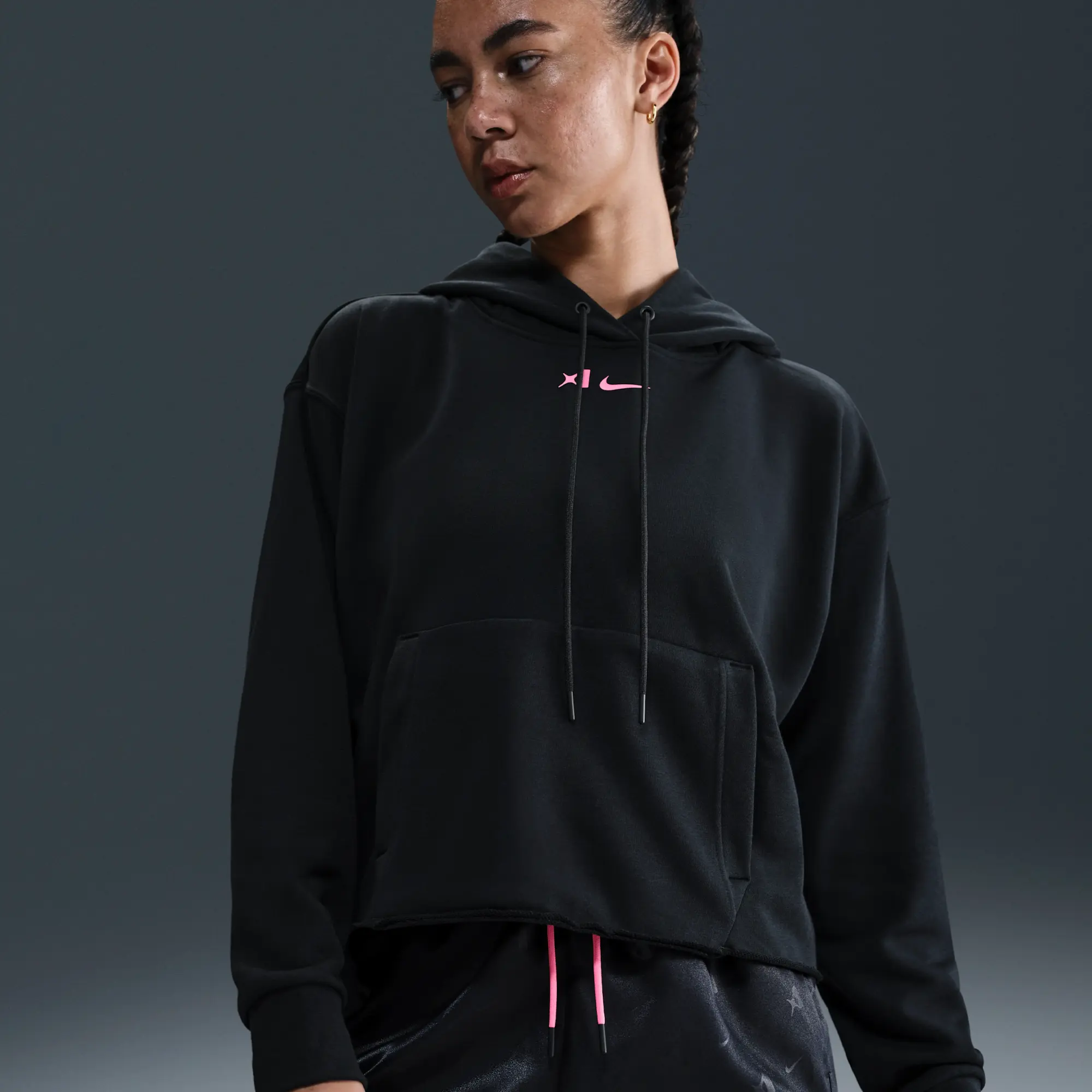 Nike A'ja Wilson Women's Oversized Cropped Basketball Hoodie - Black - Fleece