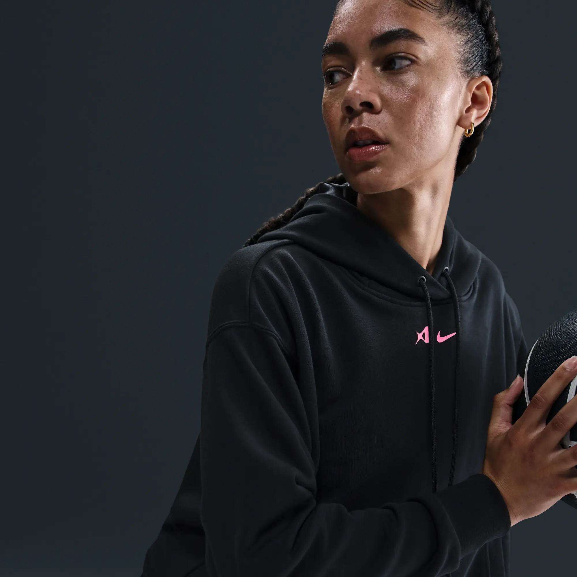 Nike A'ja Wilson Women's Oversized Cropped Basketball Hoodie - Black - Fleece