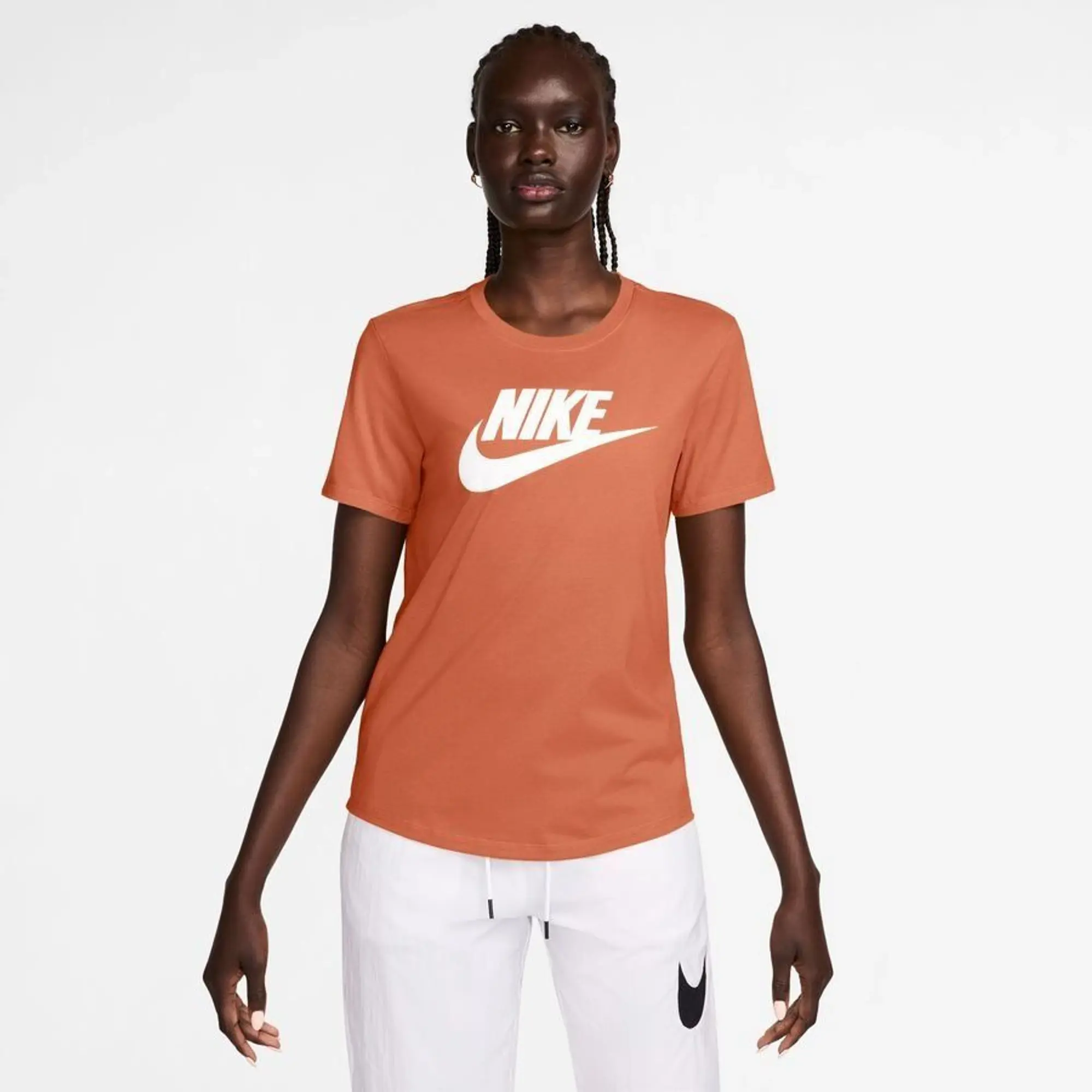 Nike T-Shirt Nsw Essentials - ['Orange']