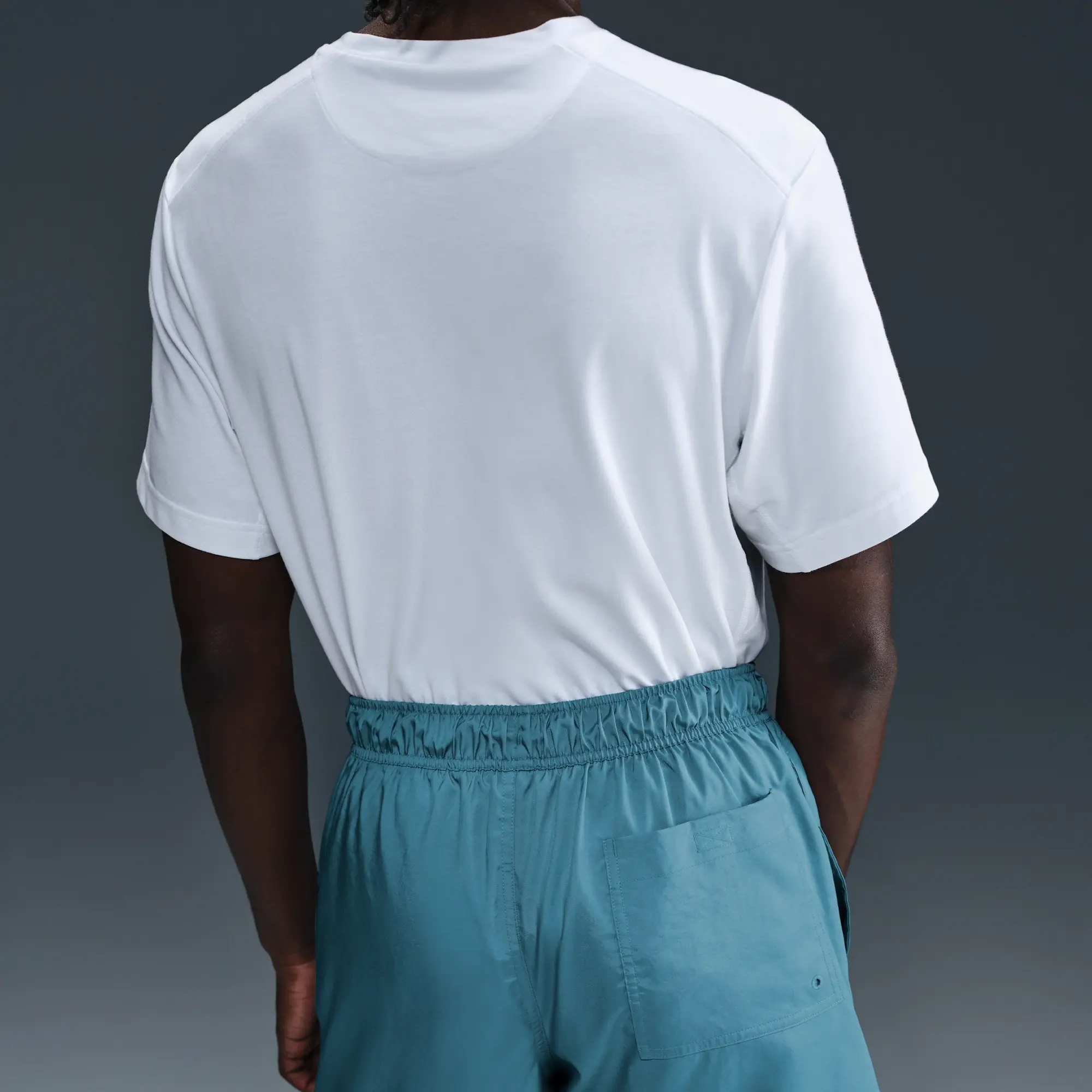 Nike Club Men's Woven Flow Shorts - Blue - Polyester