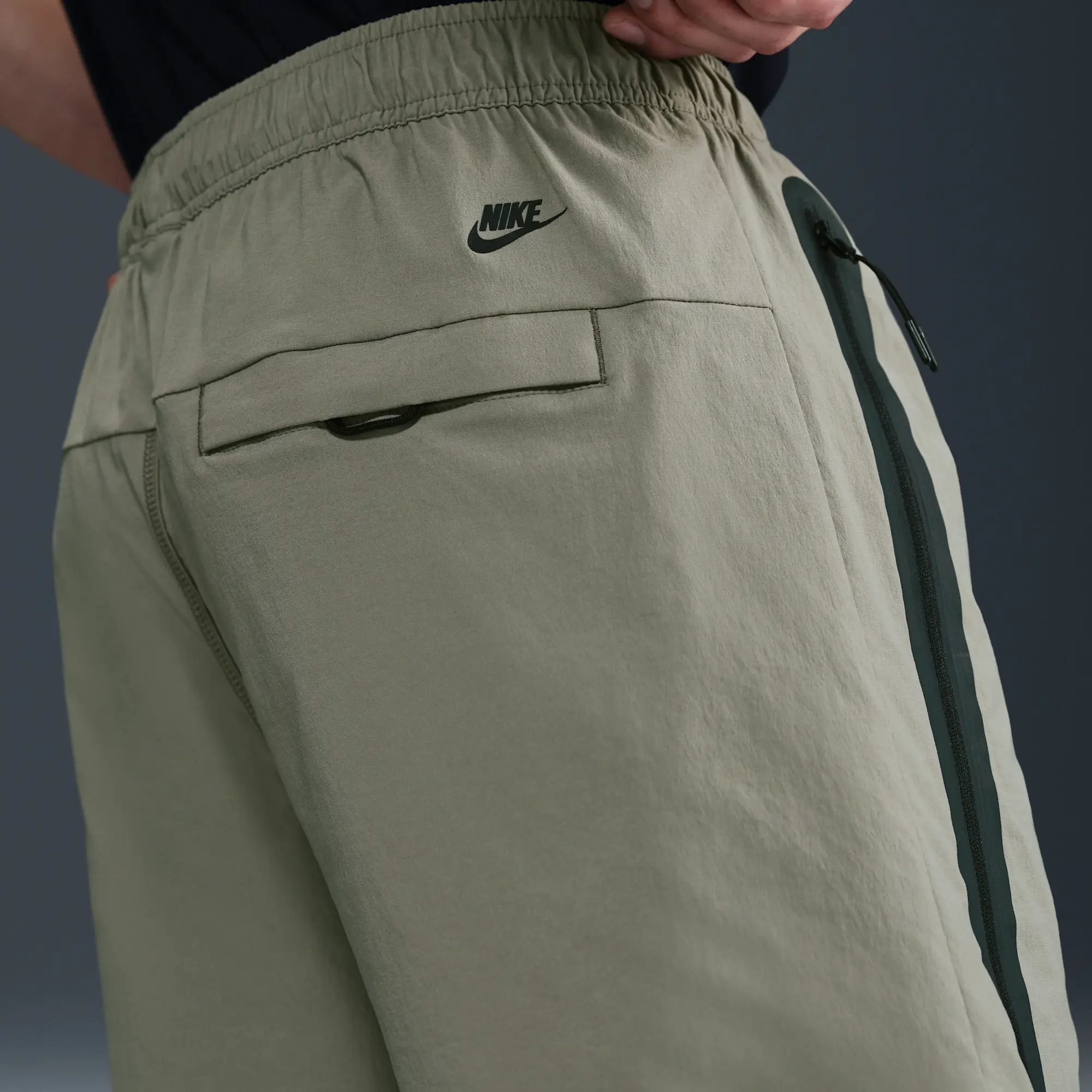 Nike Tech Men's Woven Shorts - Green - Nylon/Elastane