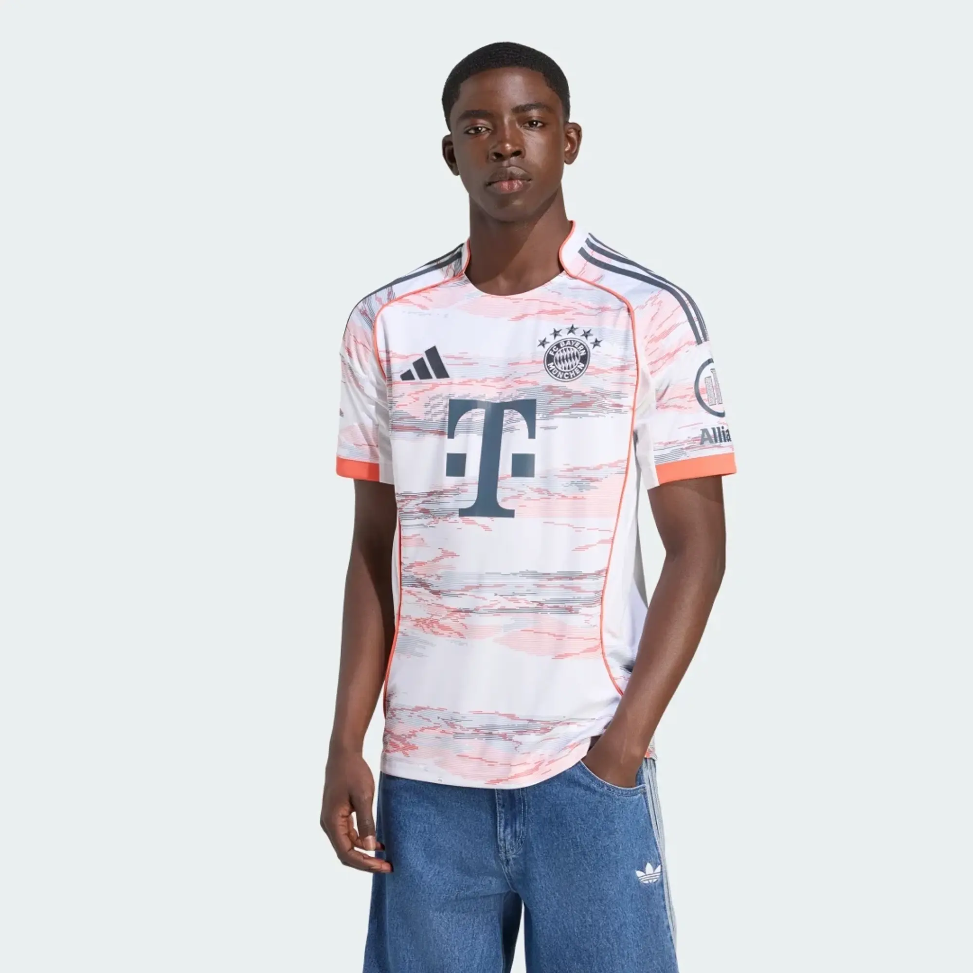 adidas FC Bayern 25/26 Away Jersey