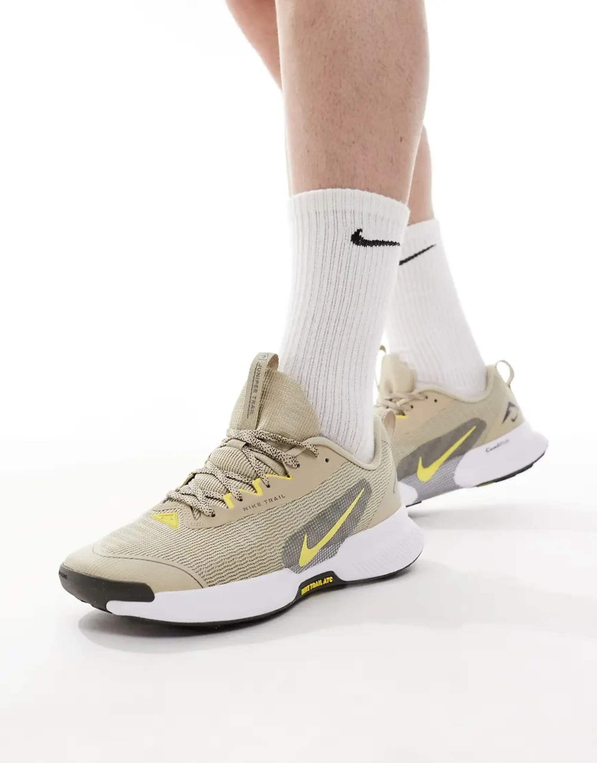 Nike Running Juniper Trail 3 Trainers In Light Khaki-Green