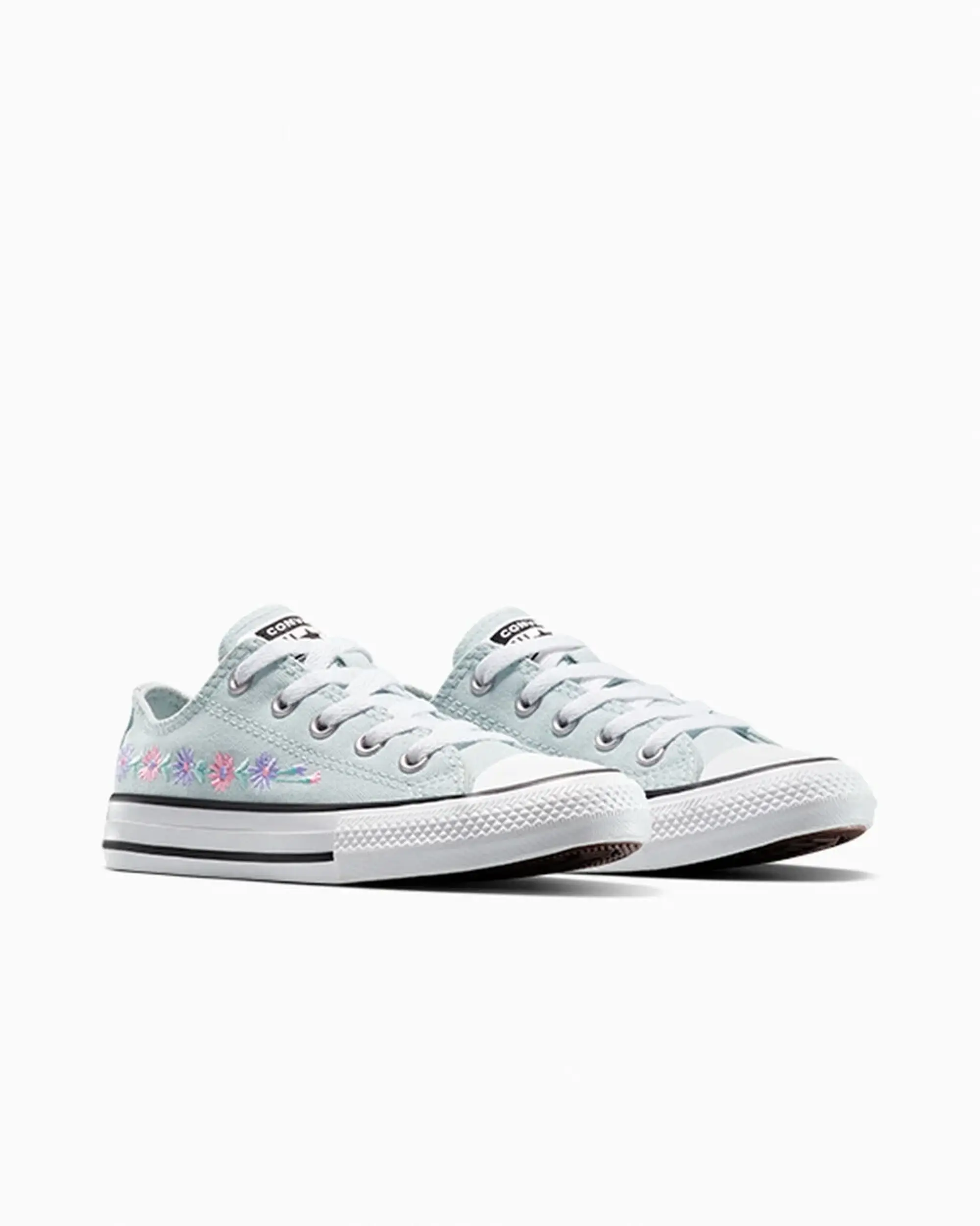 Converse Chuck Taylor All Star Embroidered Florals - 