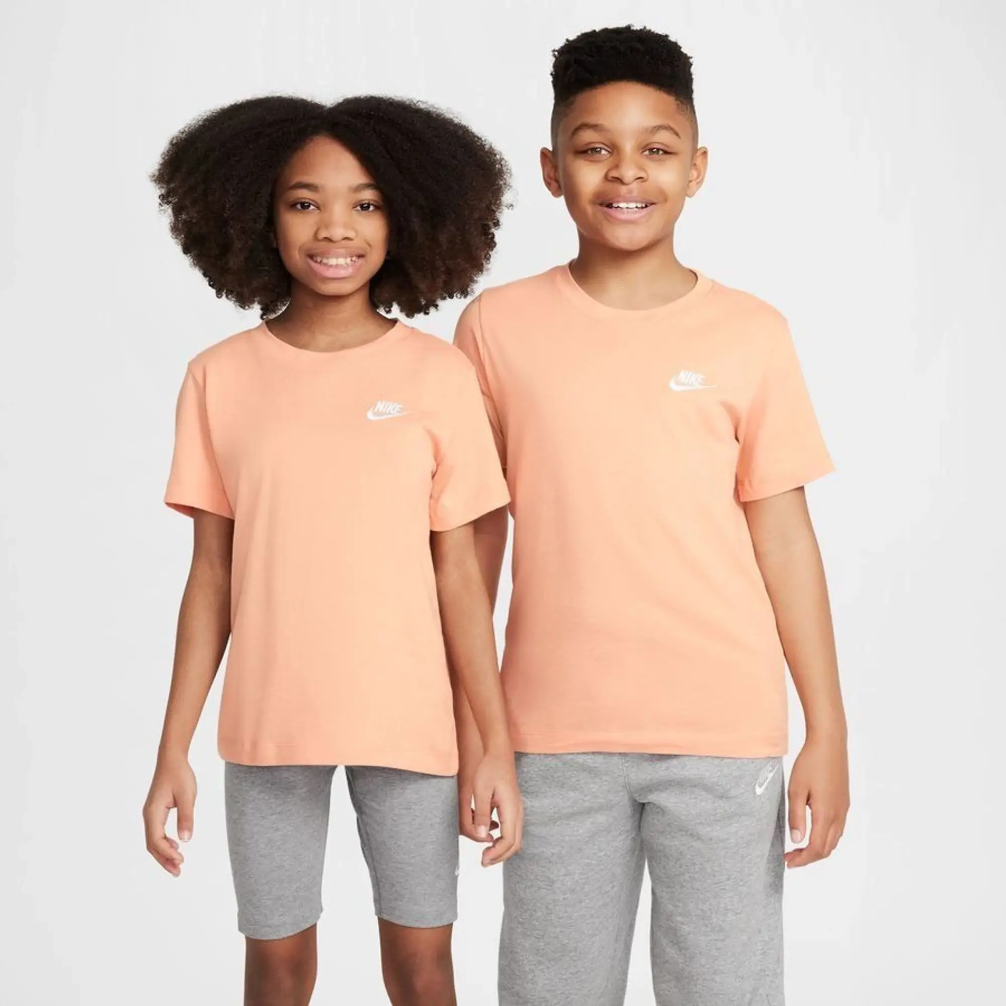 Nike T-Shirt Nsw Futura - ['Orange']