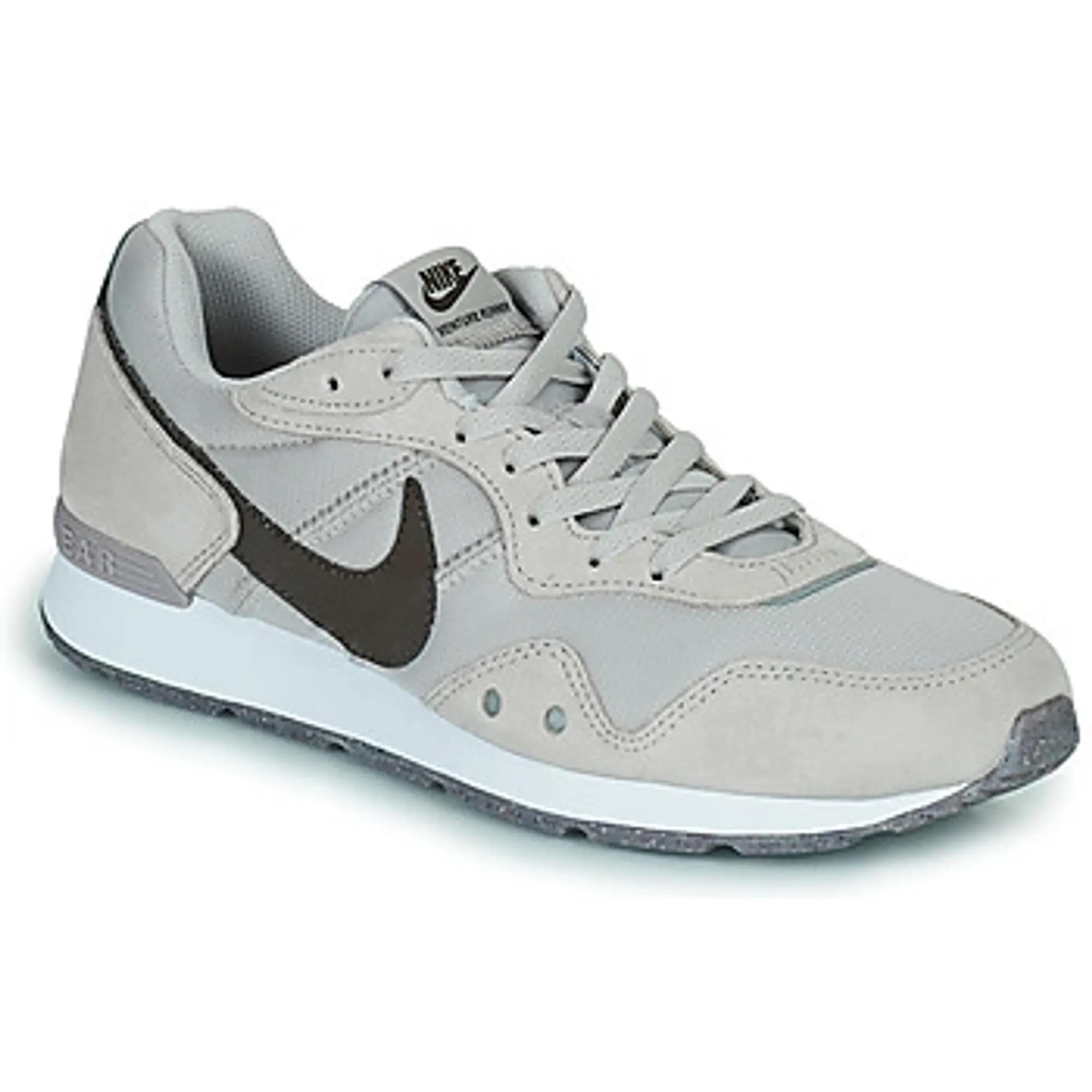 Nike  Nike Venture Runner  men's Shoes (Trainers) in Grey