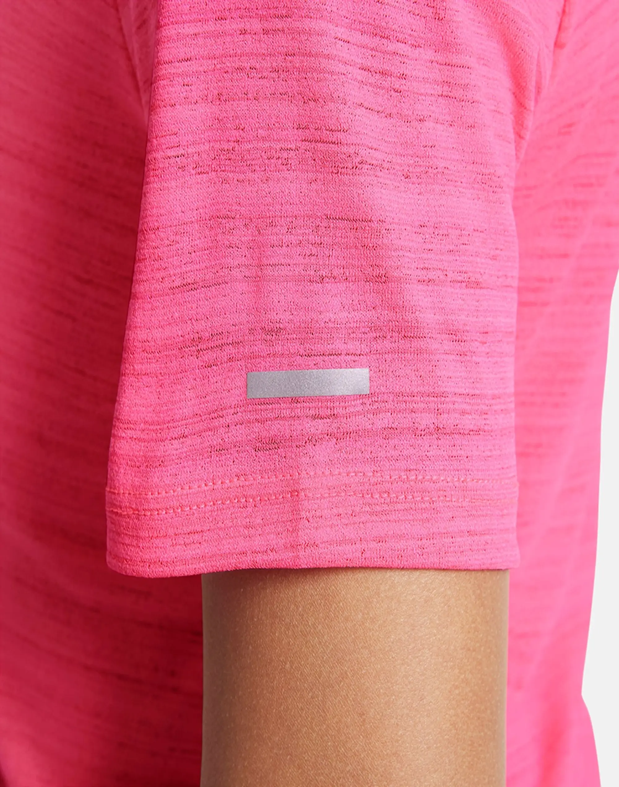 Nike Older Kids Miler T-Shirt in Pink 