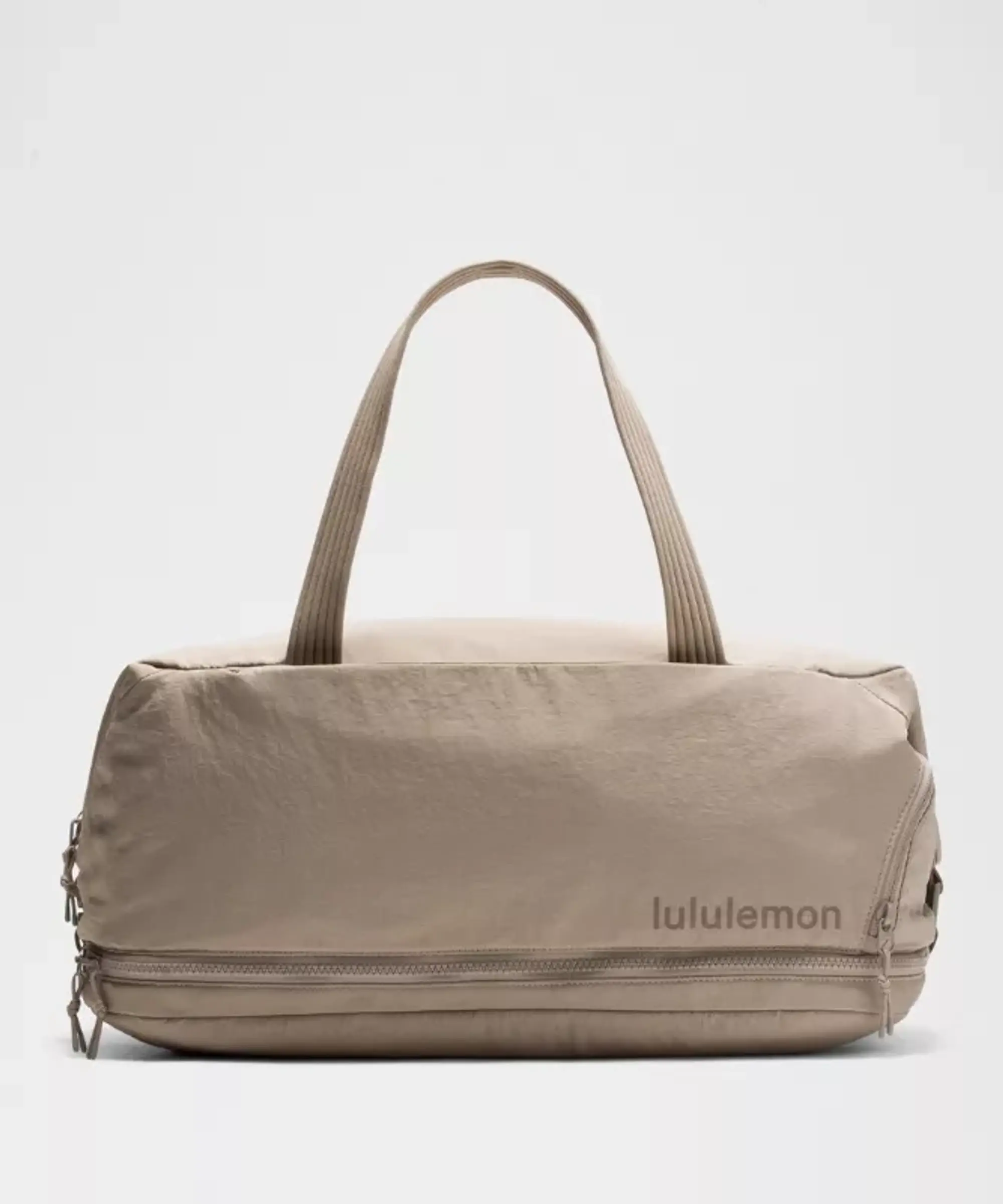 lululemon – 3-in-1 Gym Duffle Bag 30L – Color Grey/Khaki