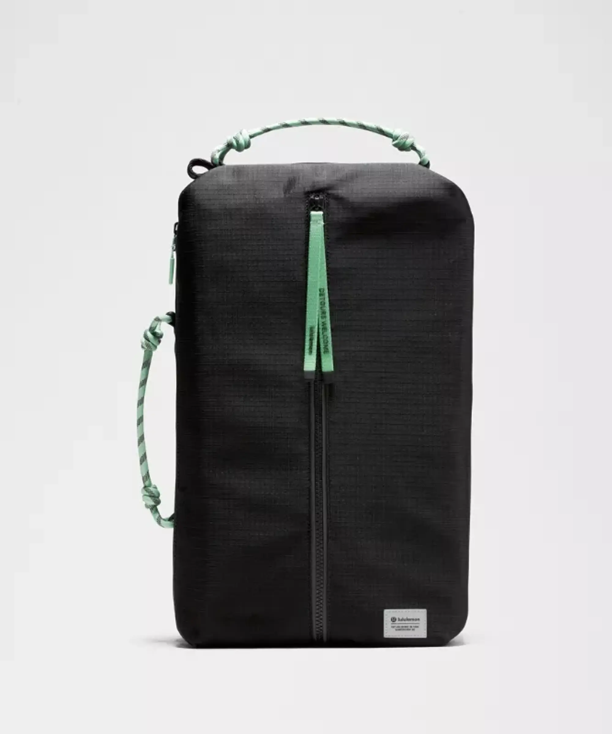 lululemon – Fast Track Bag Large 16L Paracord – Color Black