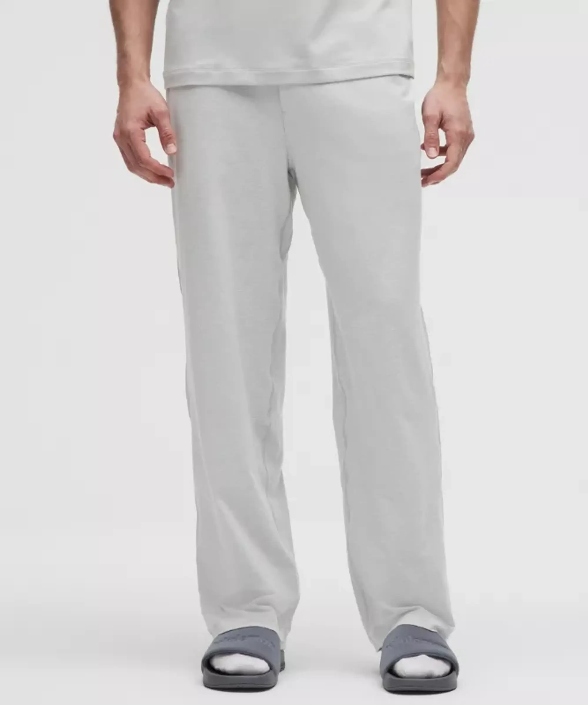 lululemon – Men's Soft Jersey Classic-Fit Trousers Regular – Color Silver/Grey – Size L