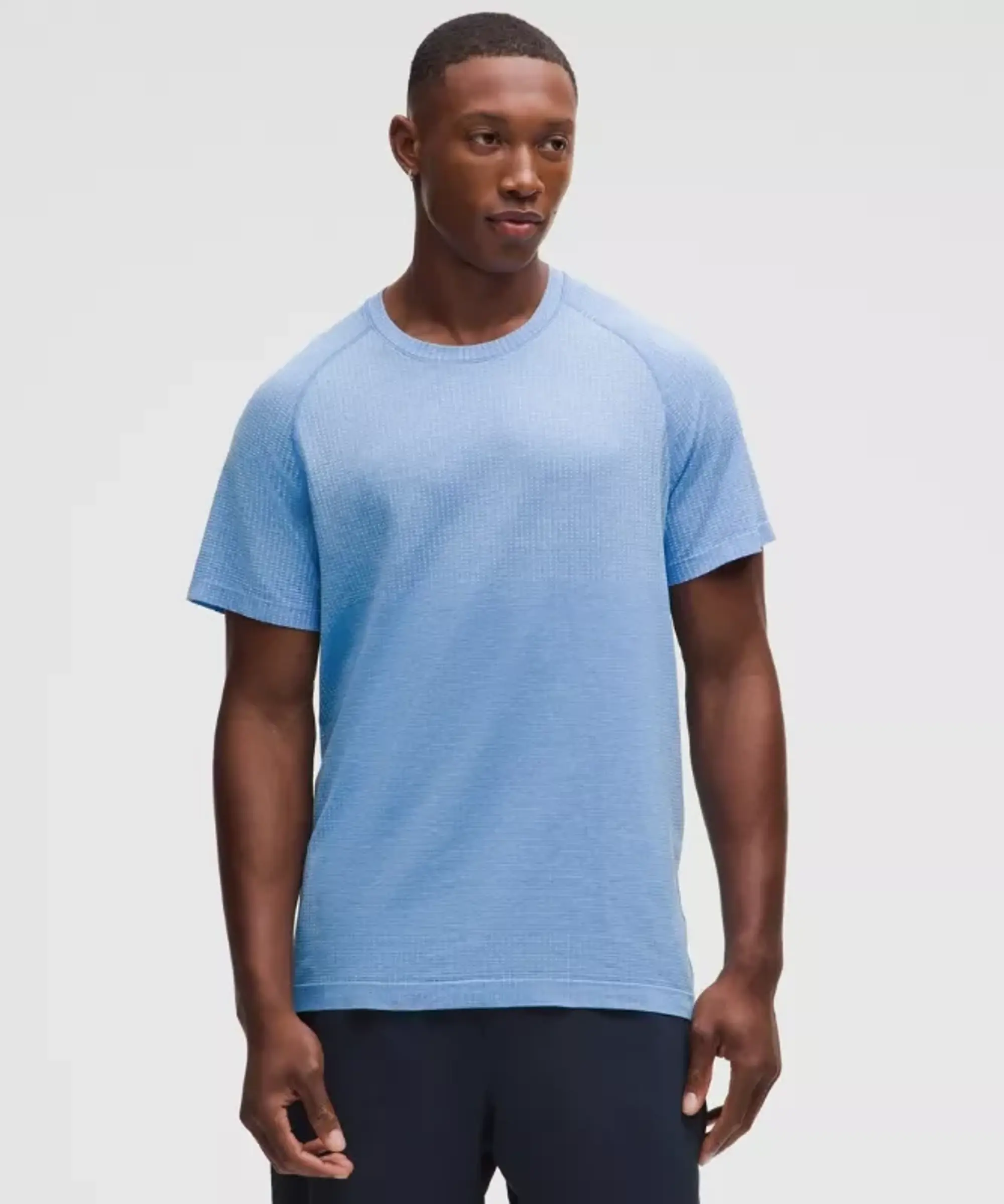 lululemon – Men's Metal Vent Tech Short-Sleeve Shirt – Color Blue – Size L