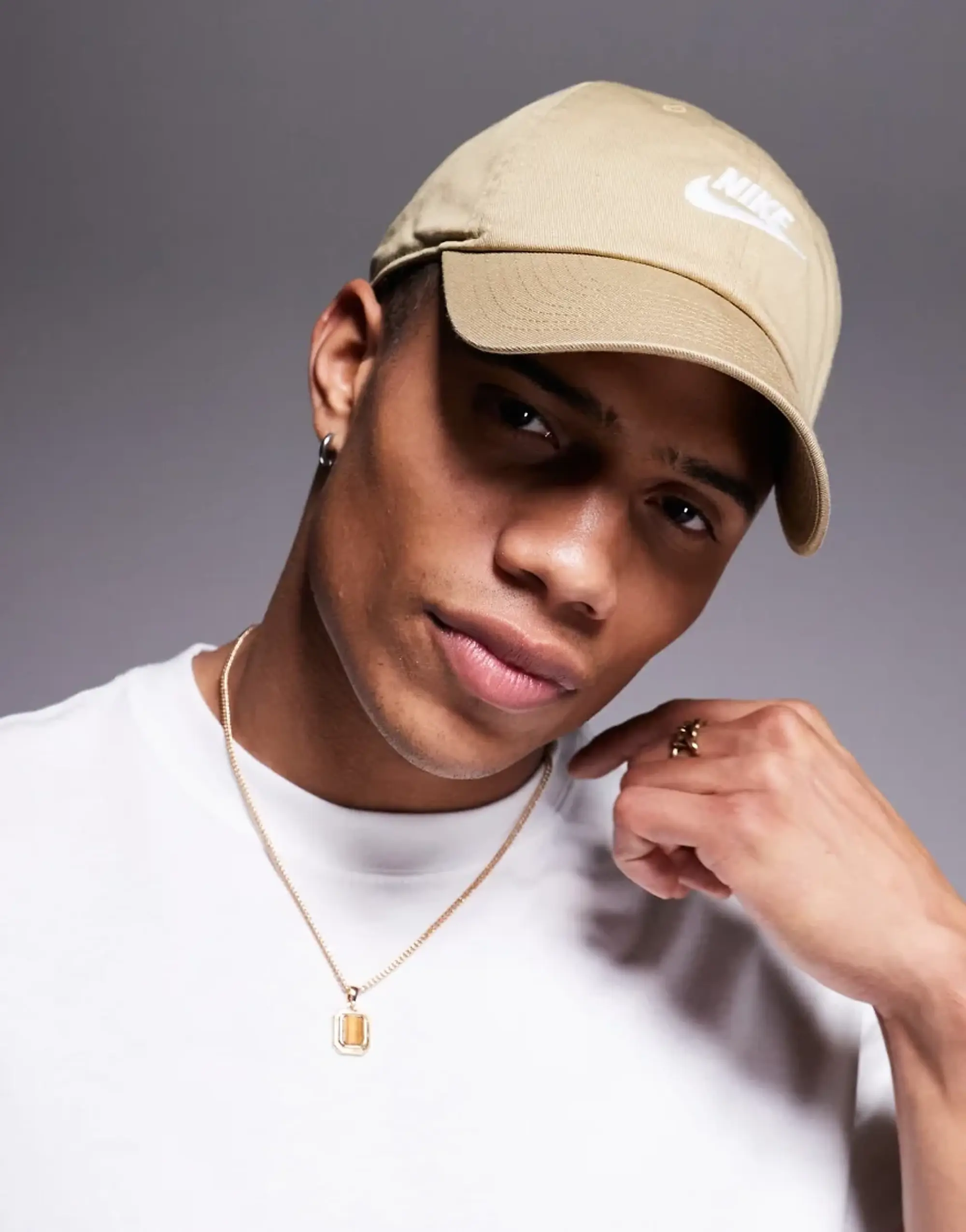 Nike Club Cap In Beige-Neutral