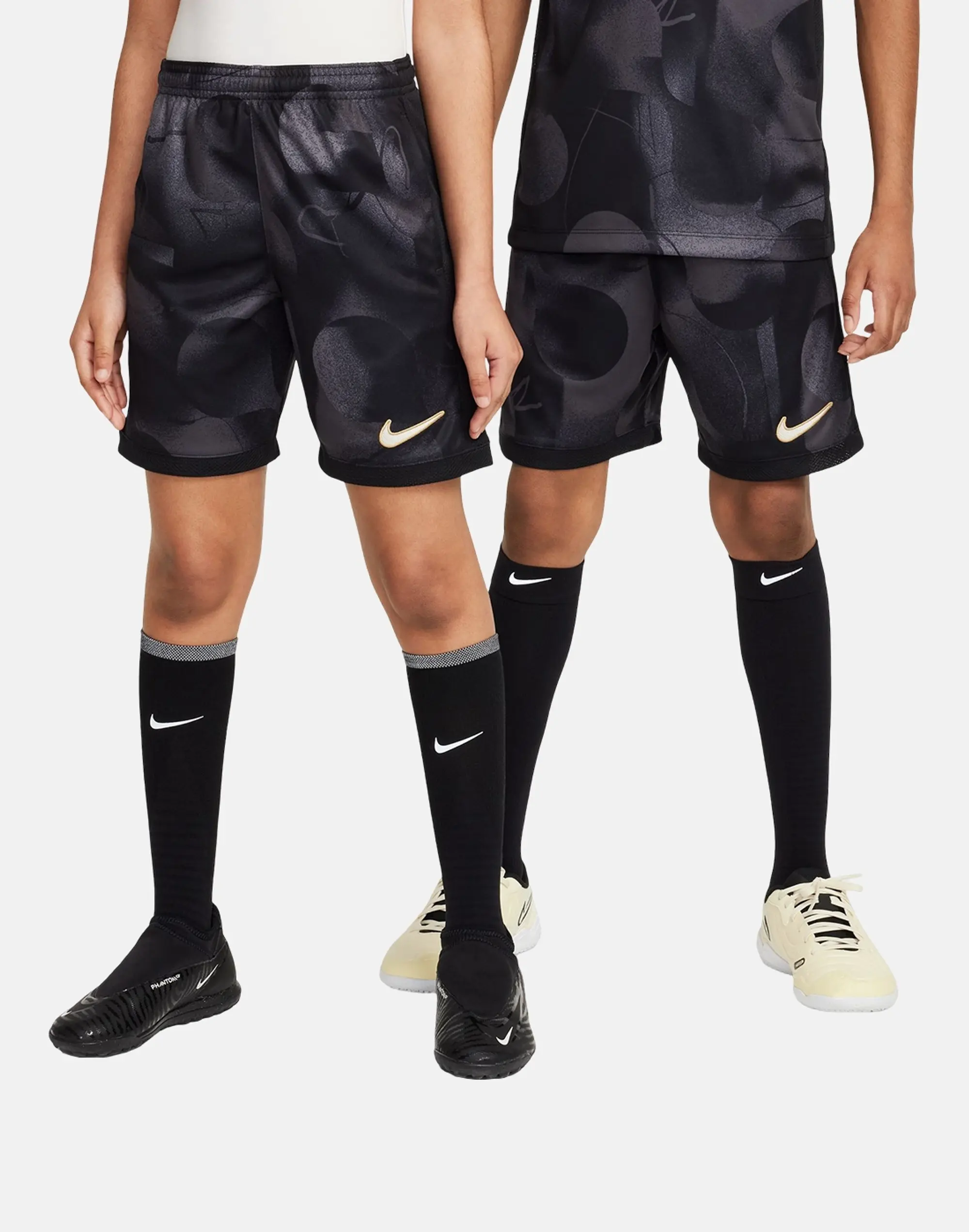 Nike Older Kids Academy Shorts in Black/White 