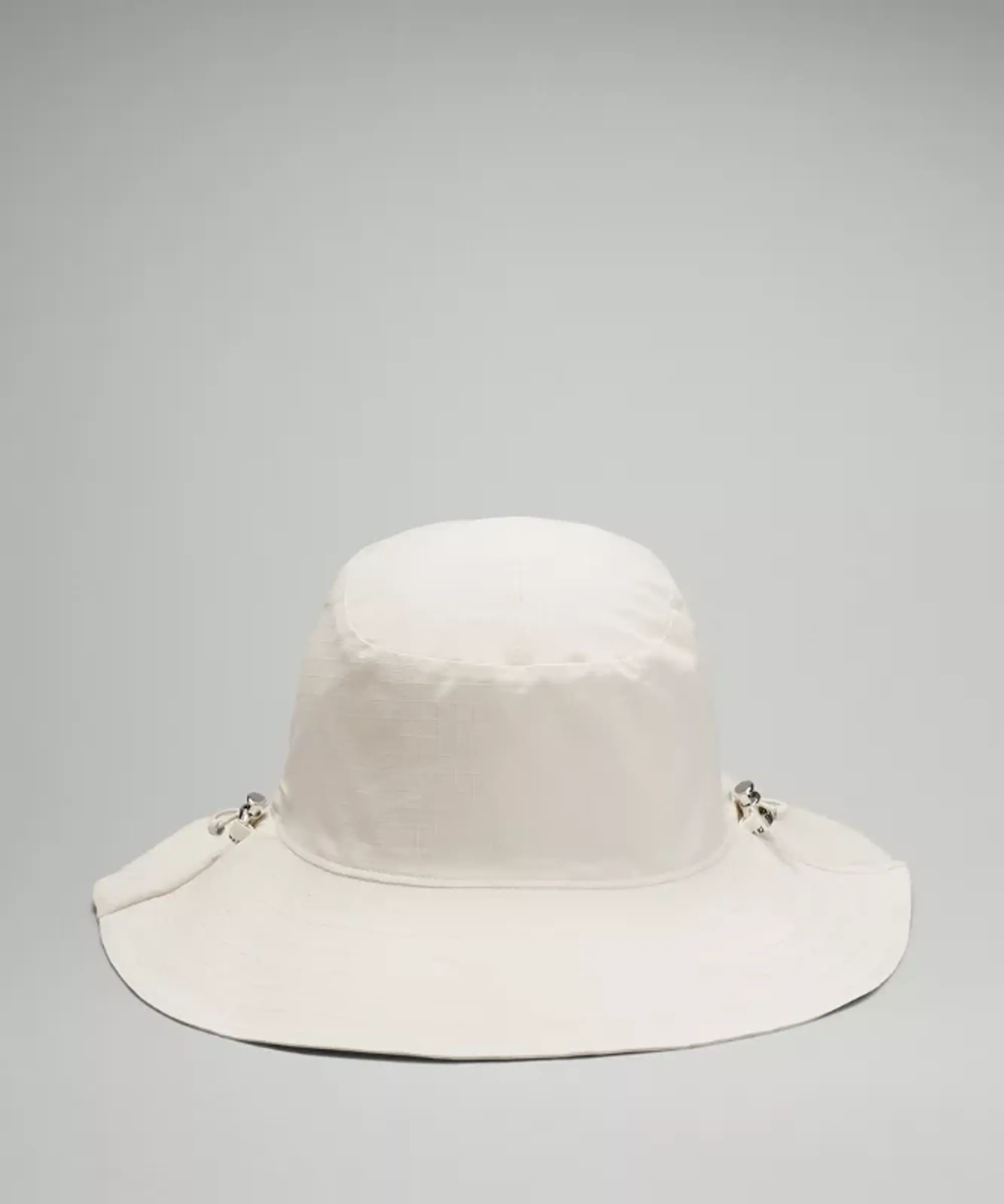 lululemon – Cinchable Wide Brim Bucket Hat – Color White – Size S/M