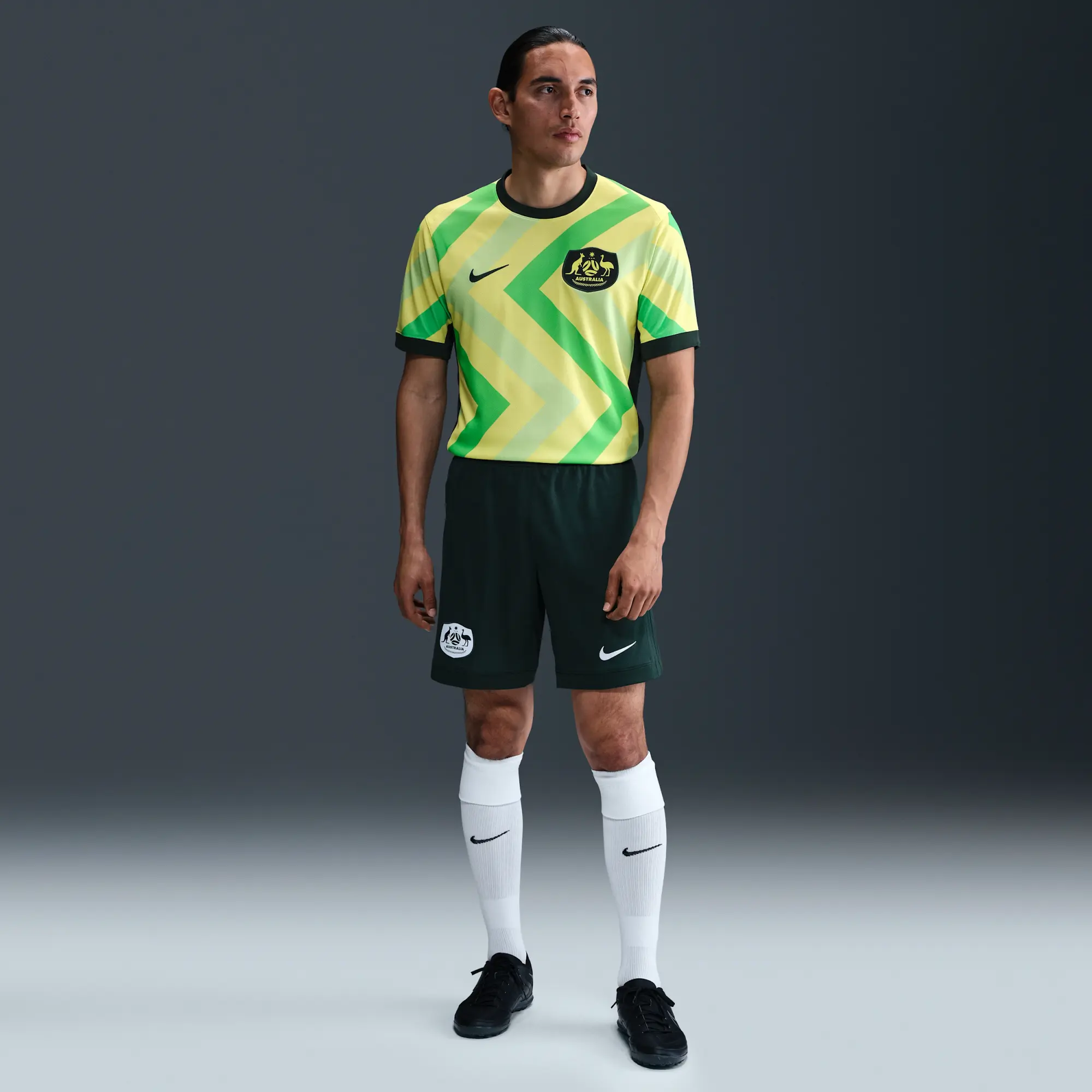 Australia 2025/26 Stadium Home Men's Nike Dri-FIT Football Replica Shorts - Green - Polyester