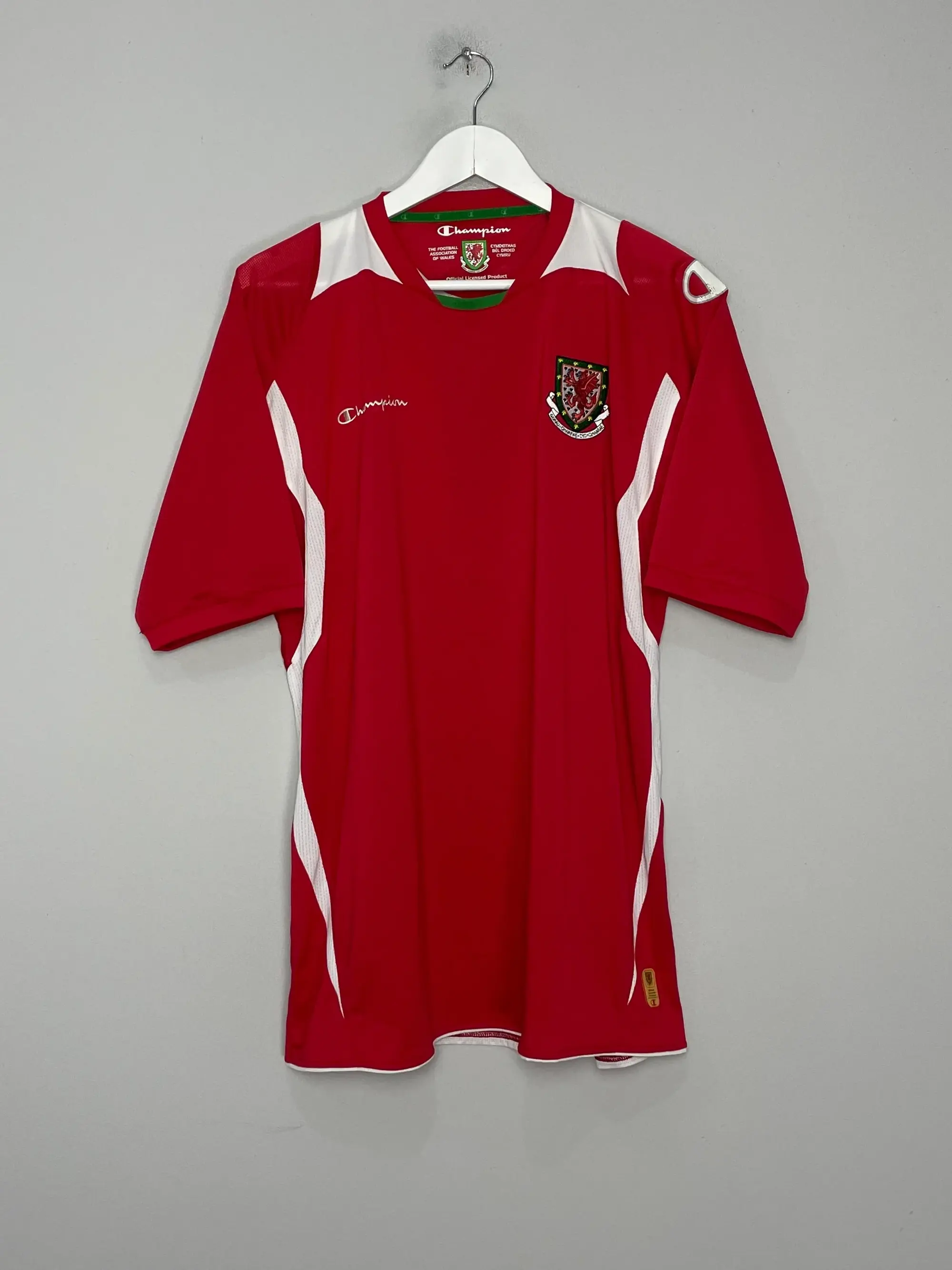 CULT KITS - 2008/10 WALES HOME SHIRT (XXL) CHAMPION