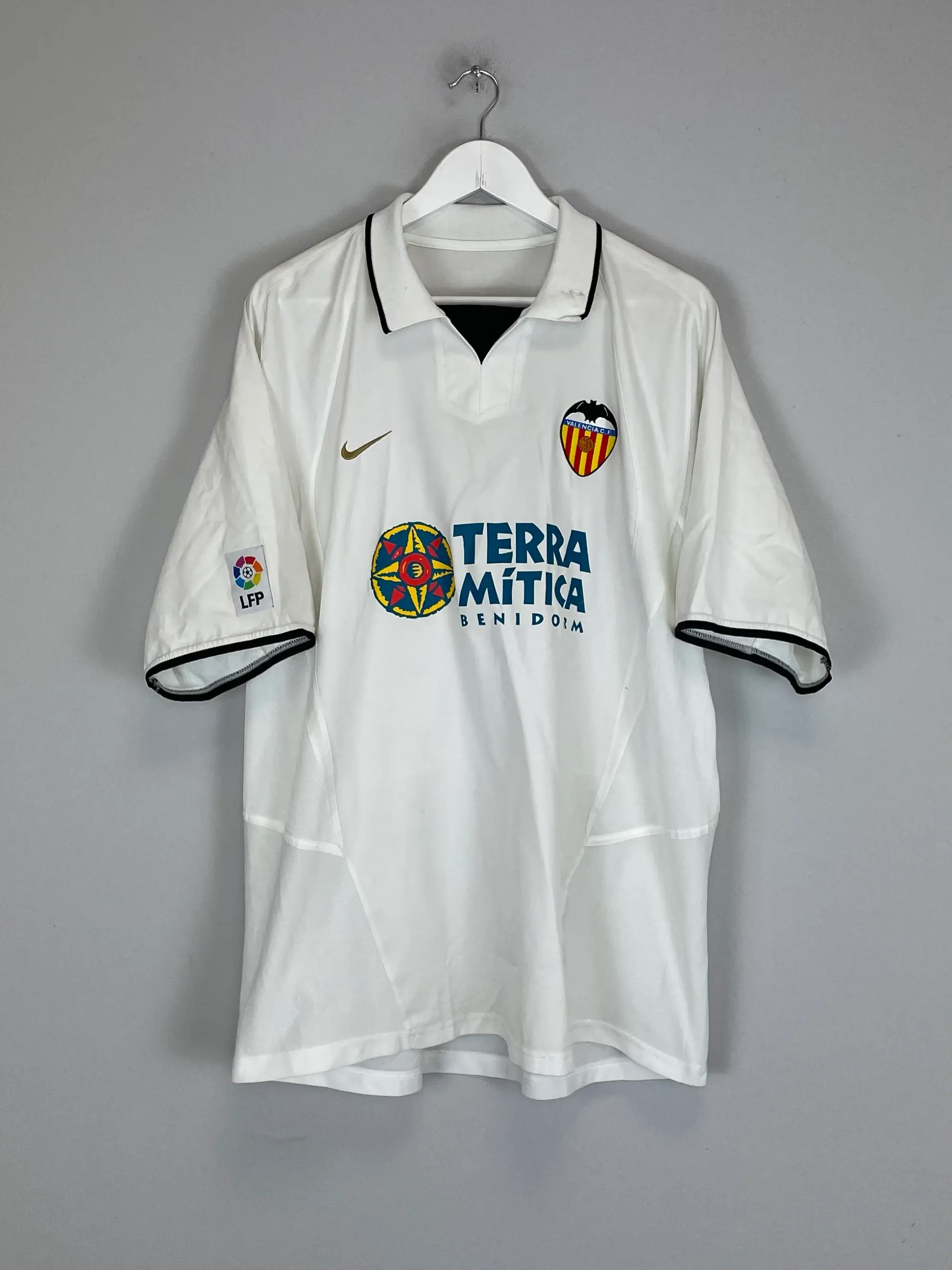 CULT KITS - 2002/03 VALENCIA AIMAR #10 HOME SHIRT (XL) NIKE