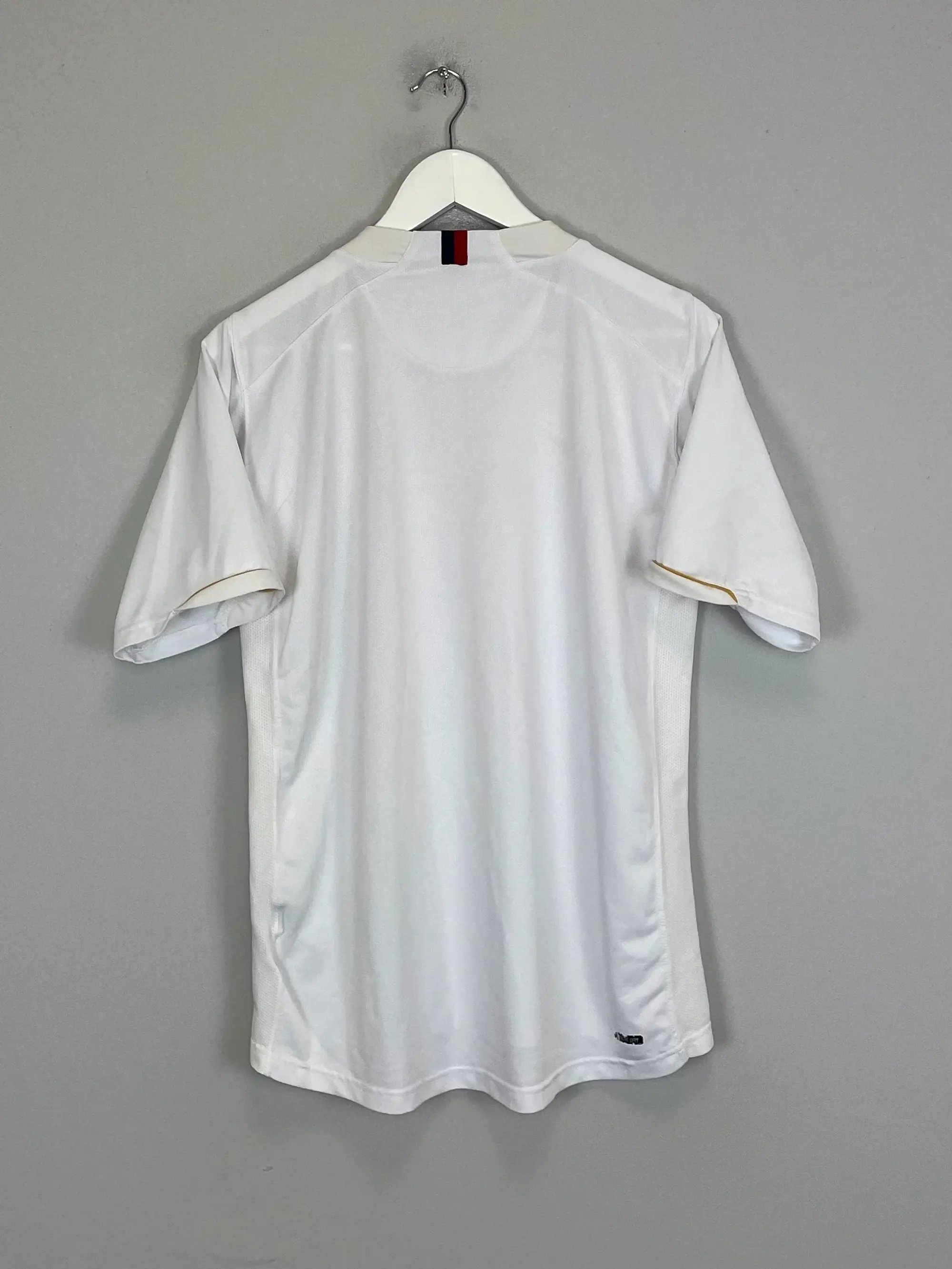 CULT KITS - 2006/08 USA HOME SHIRT (M) NIKE
