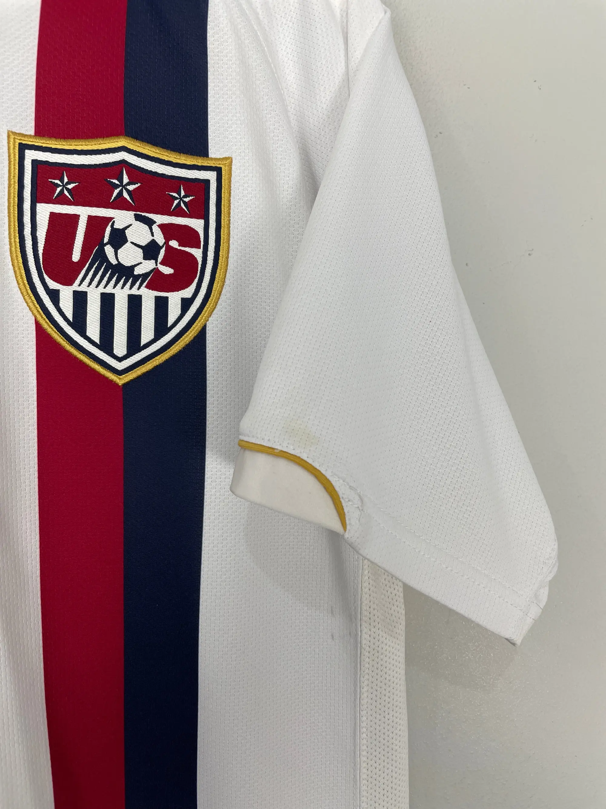CULT KITS - 2006/07 USA DONOVAN #21 AWAY SHIRT (M) NIKE