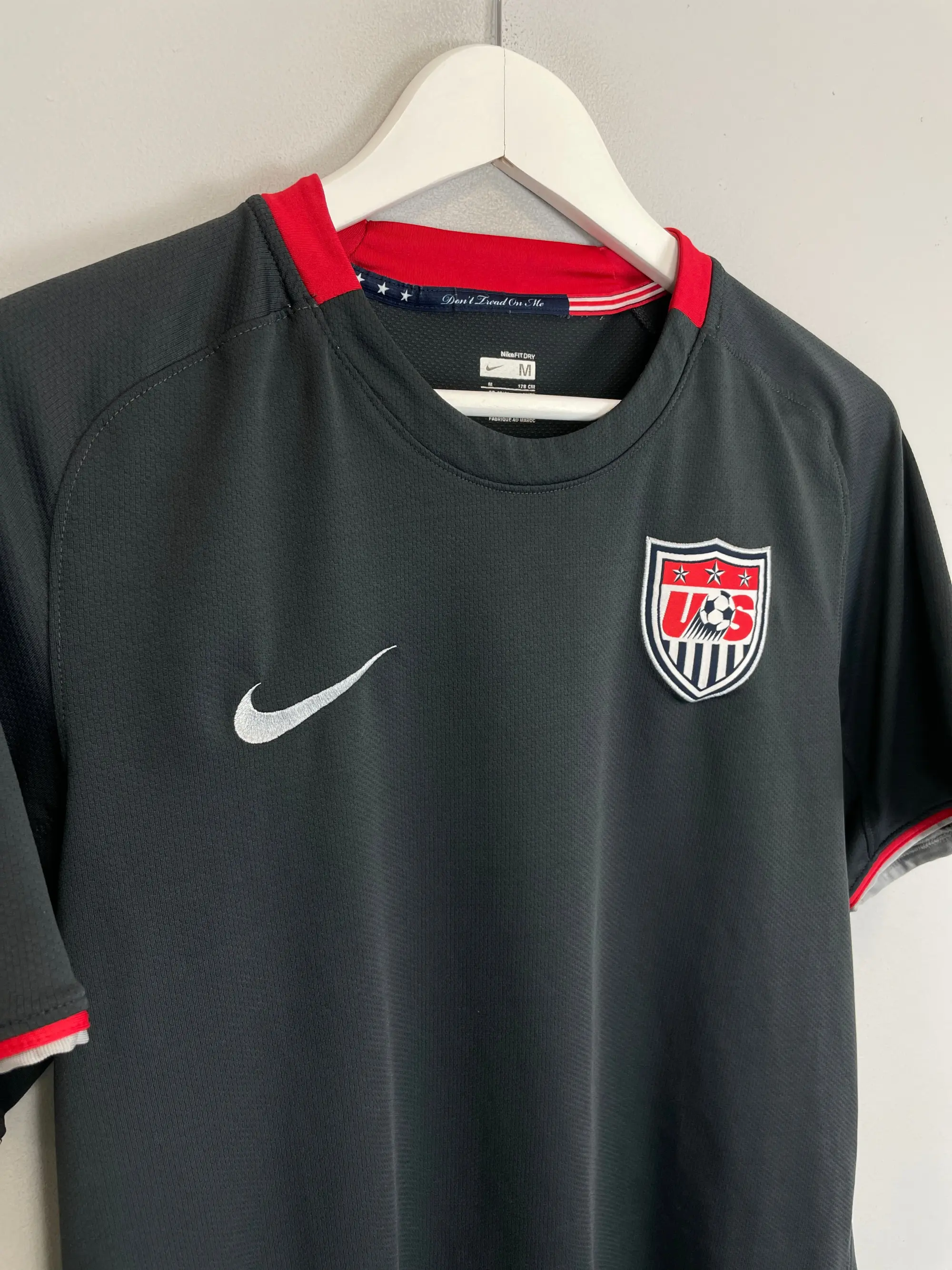 CULT KITS - 2008/10 USA AWAY SHIRT (M) NIKE