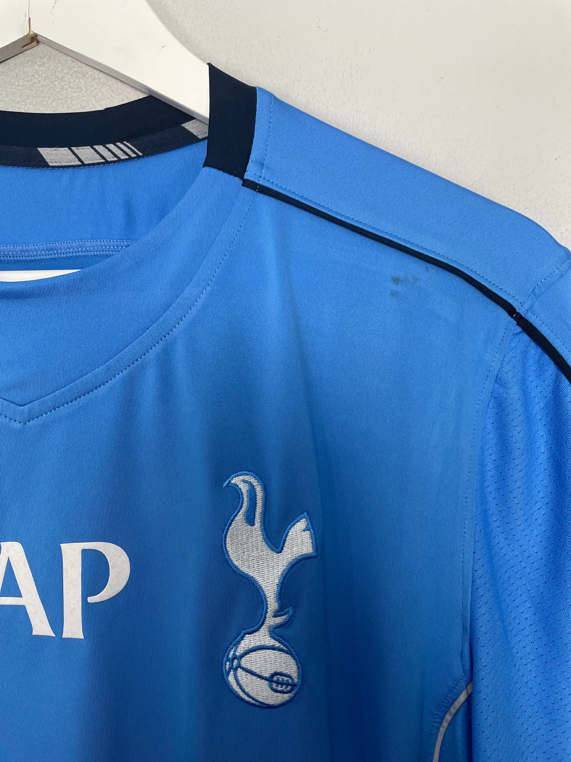 CULT KITS - 2015/16 TOTTENHAM *STAFF ISSUE* TRAINING SHIRT (M) UNDER ARMOUR