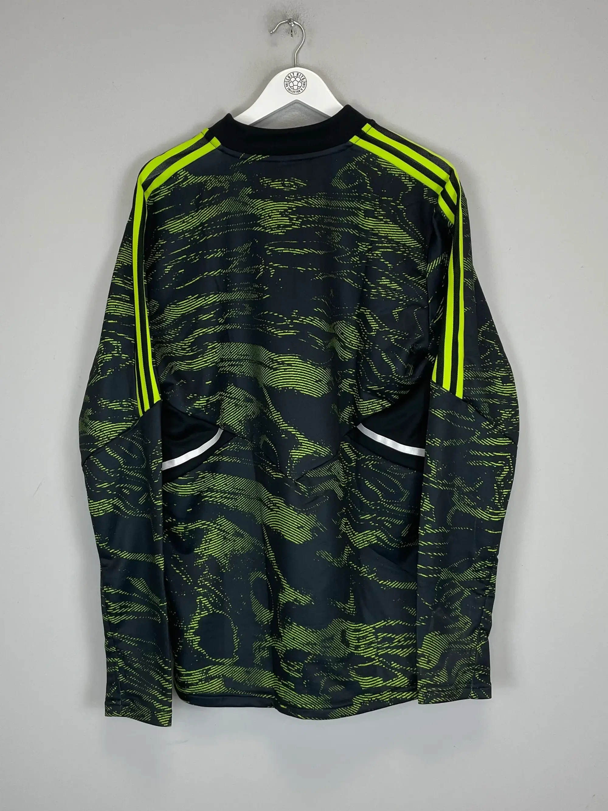 CULT KITS - 1998/99 SWEDEN #10 HOME SHIRT (L) ADIDAS