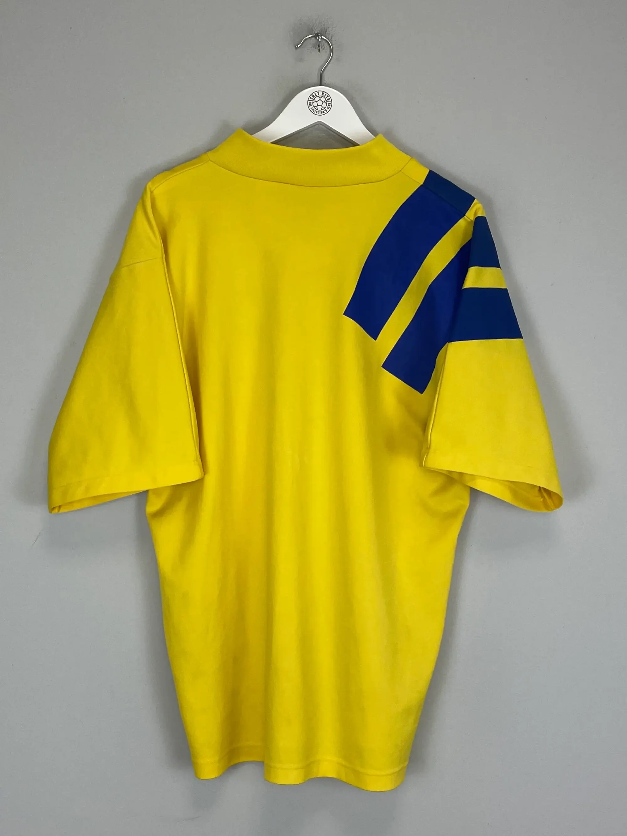 CULT KITS - 1992/94 SWEDEN HOME SHIRT (L) ADIDAS