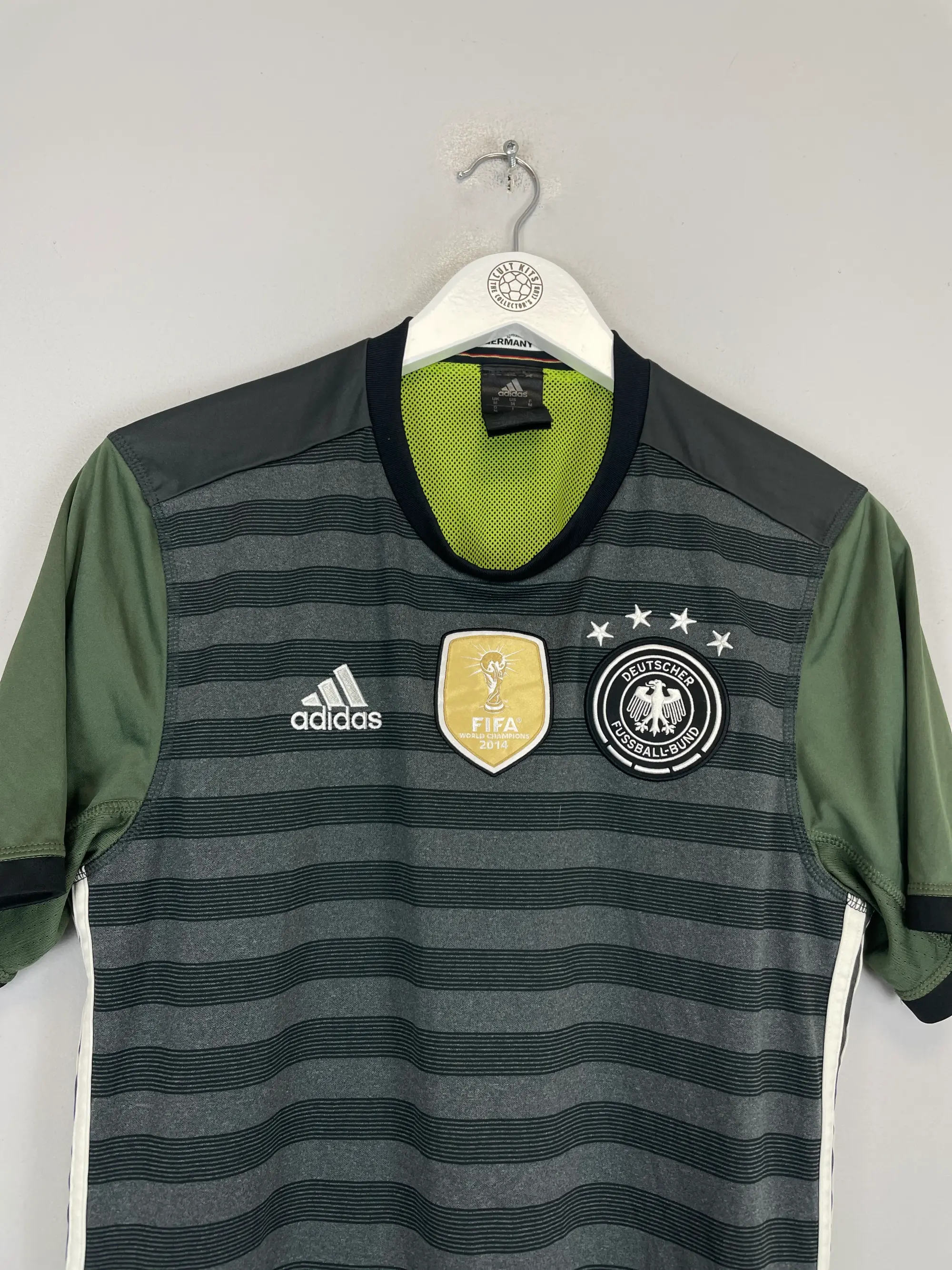CULT KITS - 2000/02 STUTTGART TRAINING JACKET (M) ADIDAS