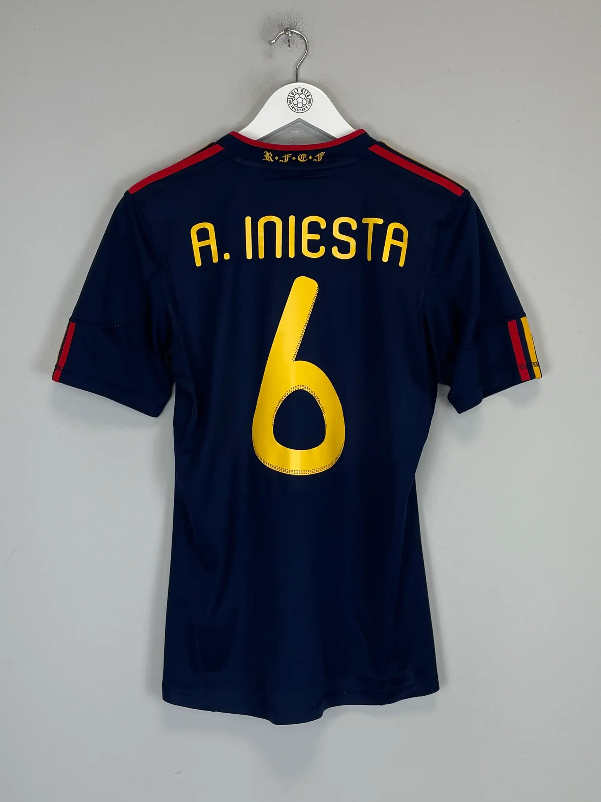 CULT KITS - 2010/11 SPAIN INIESTA #6 AWAY SHIRT (S) ADIDAS