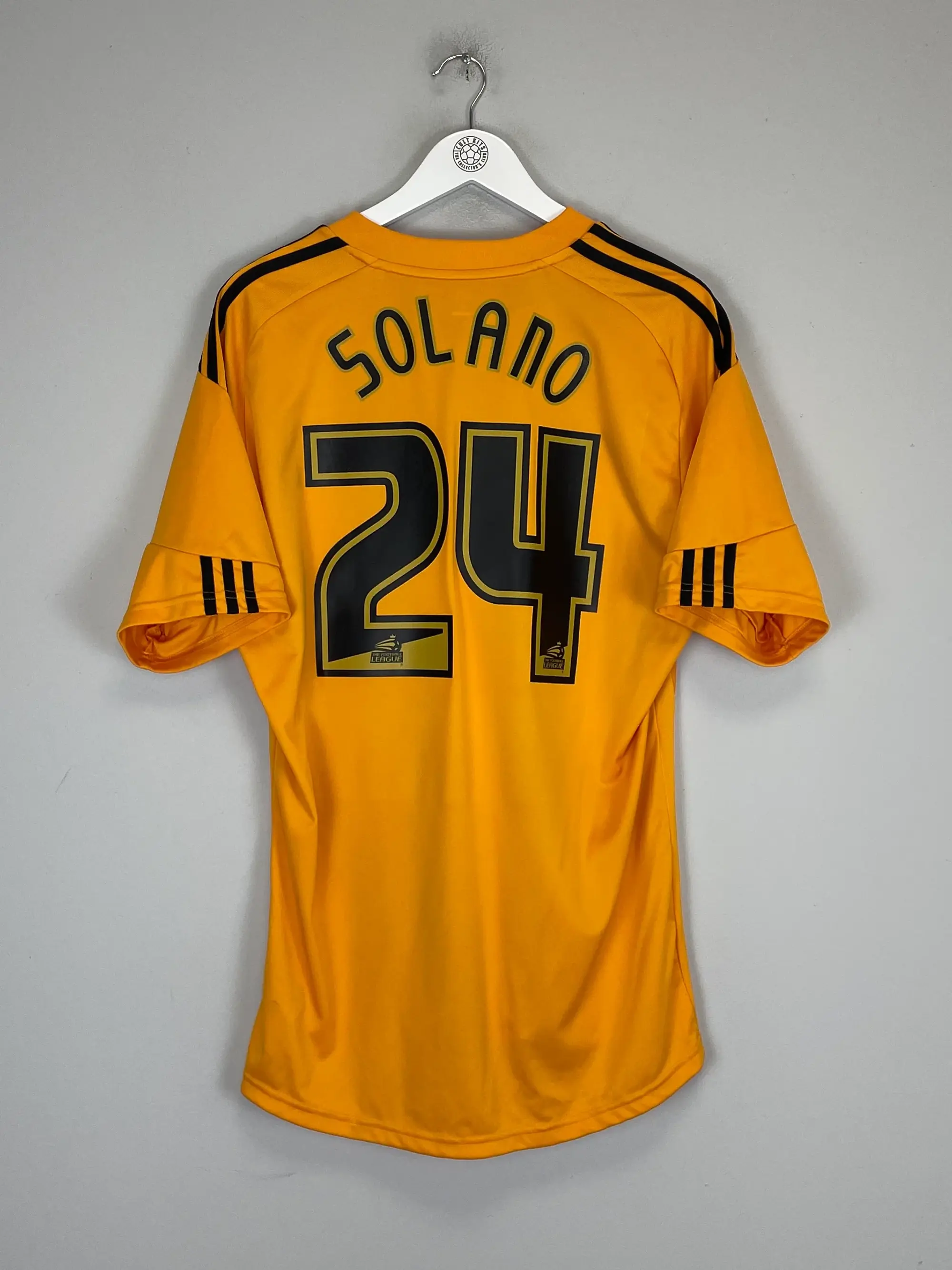 CULT KITS - 2017/18 REAL MADRID TRAINING SHIRT (S) ADIDAS