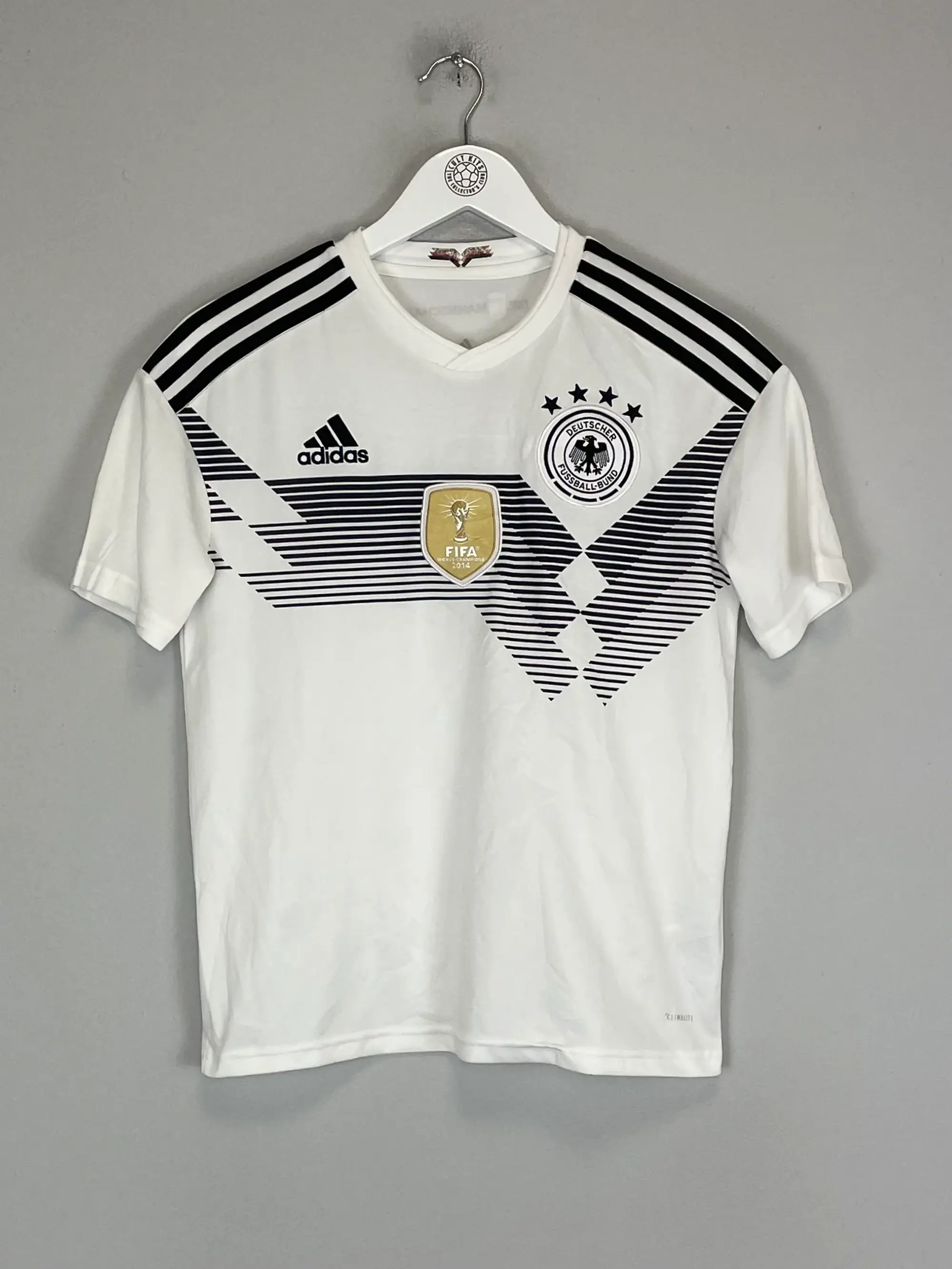 CULT KITS - 2017/18 REAL MADRID TRAINING SHIRT (S) ADIDAS