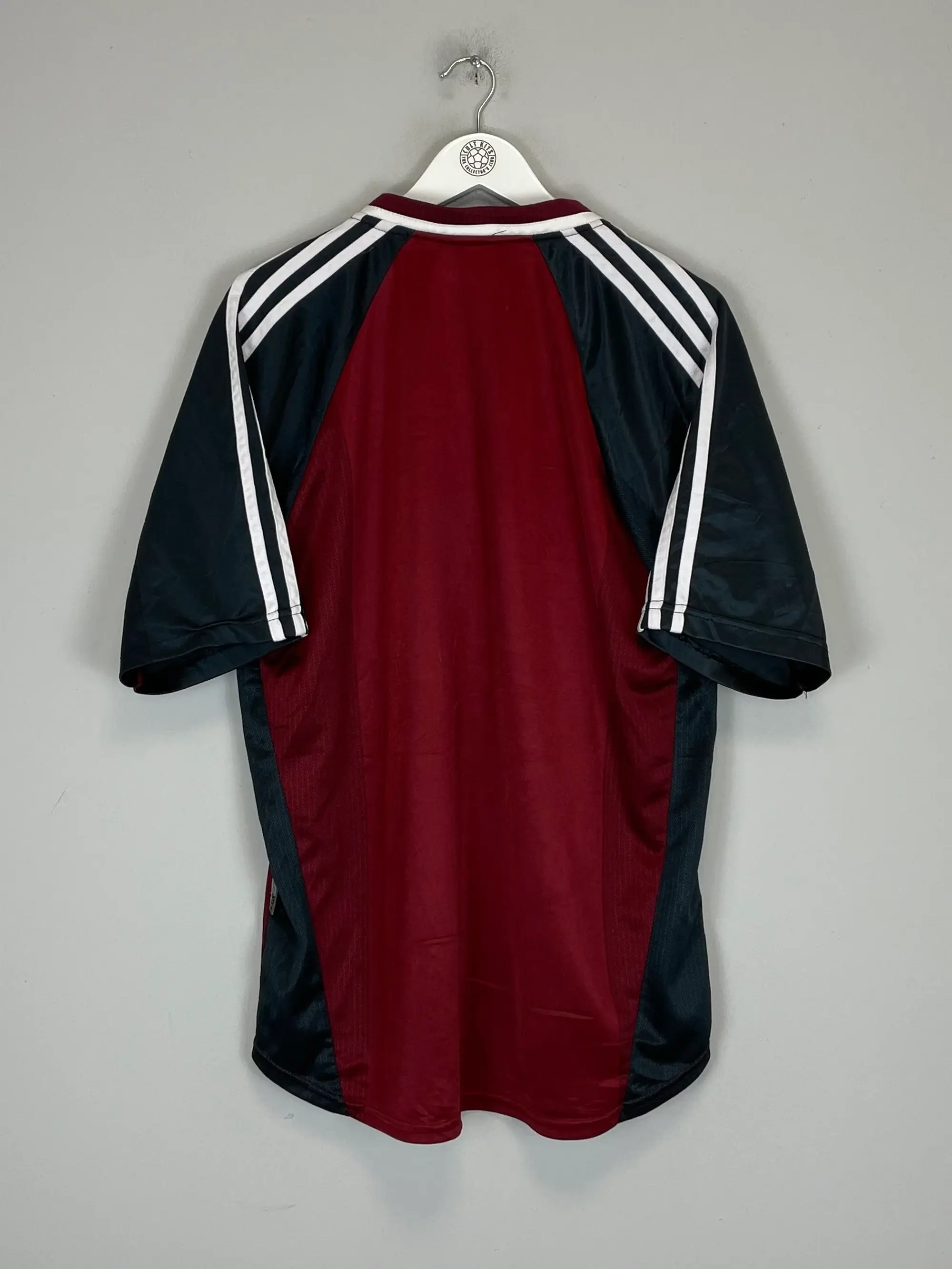 CULT KITS - 2012 SPAIN EURO FINAL SHIRT (M) ADIDAS